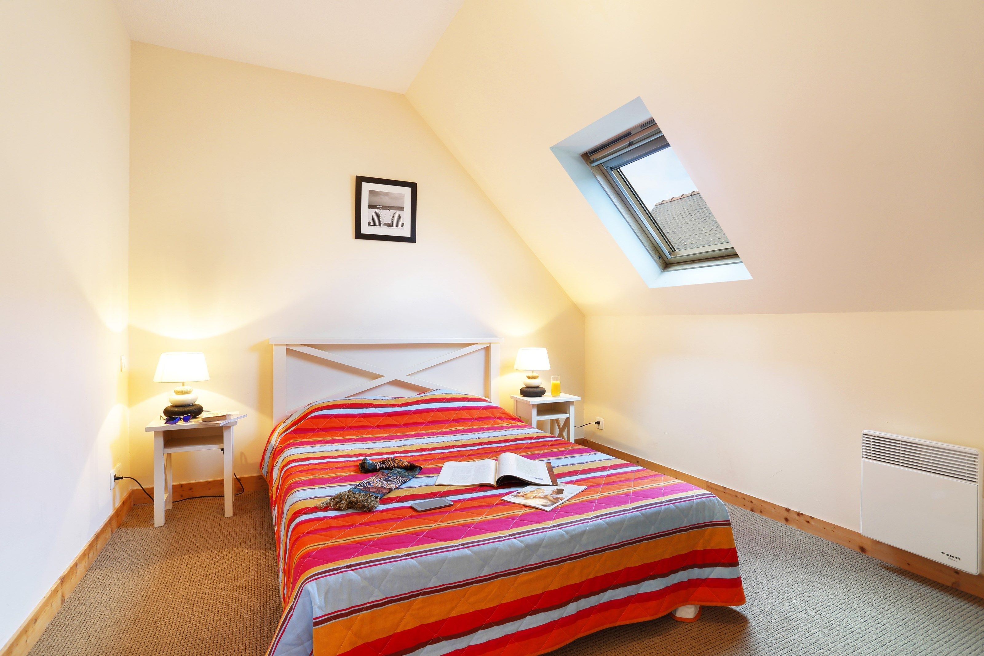 image You will love to sink into the cozy Double bed in the bedroom.