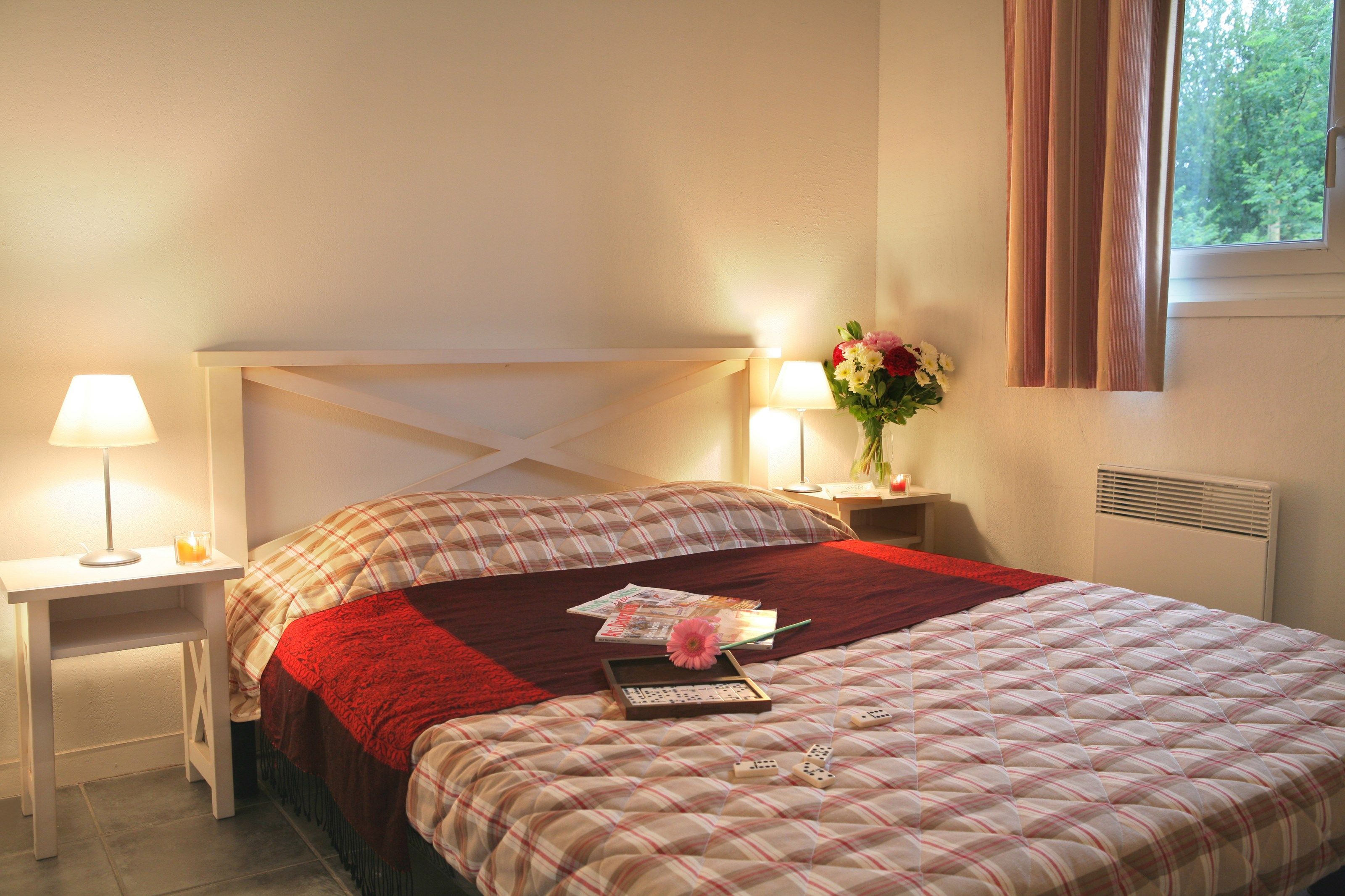 image Drift to sleep in the Double bed in the master and second bedrooms, or the 2 Single beds in the third bedroom.