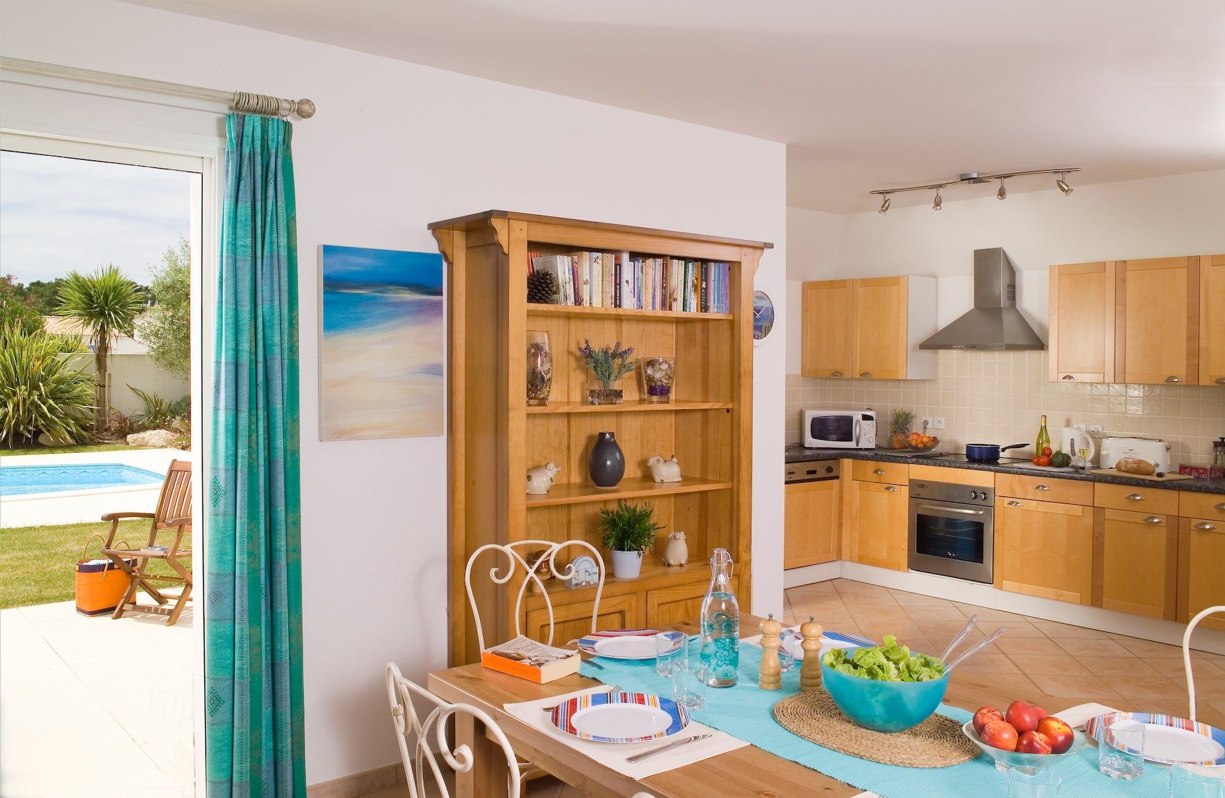 image Prepare meals in the kitchen and enjoy them at the dining table.