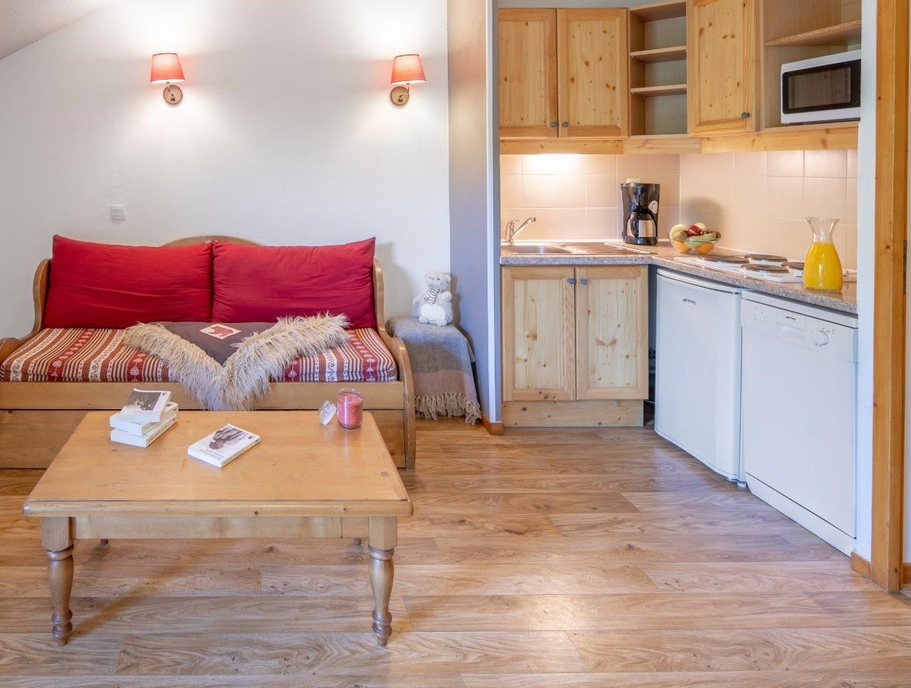 image Sit back and relax in our cozy and rustic apartment in Les Orres 1800!