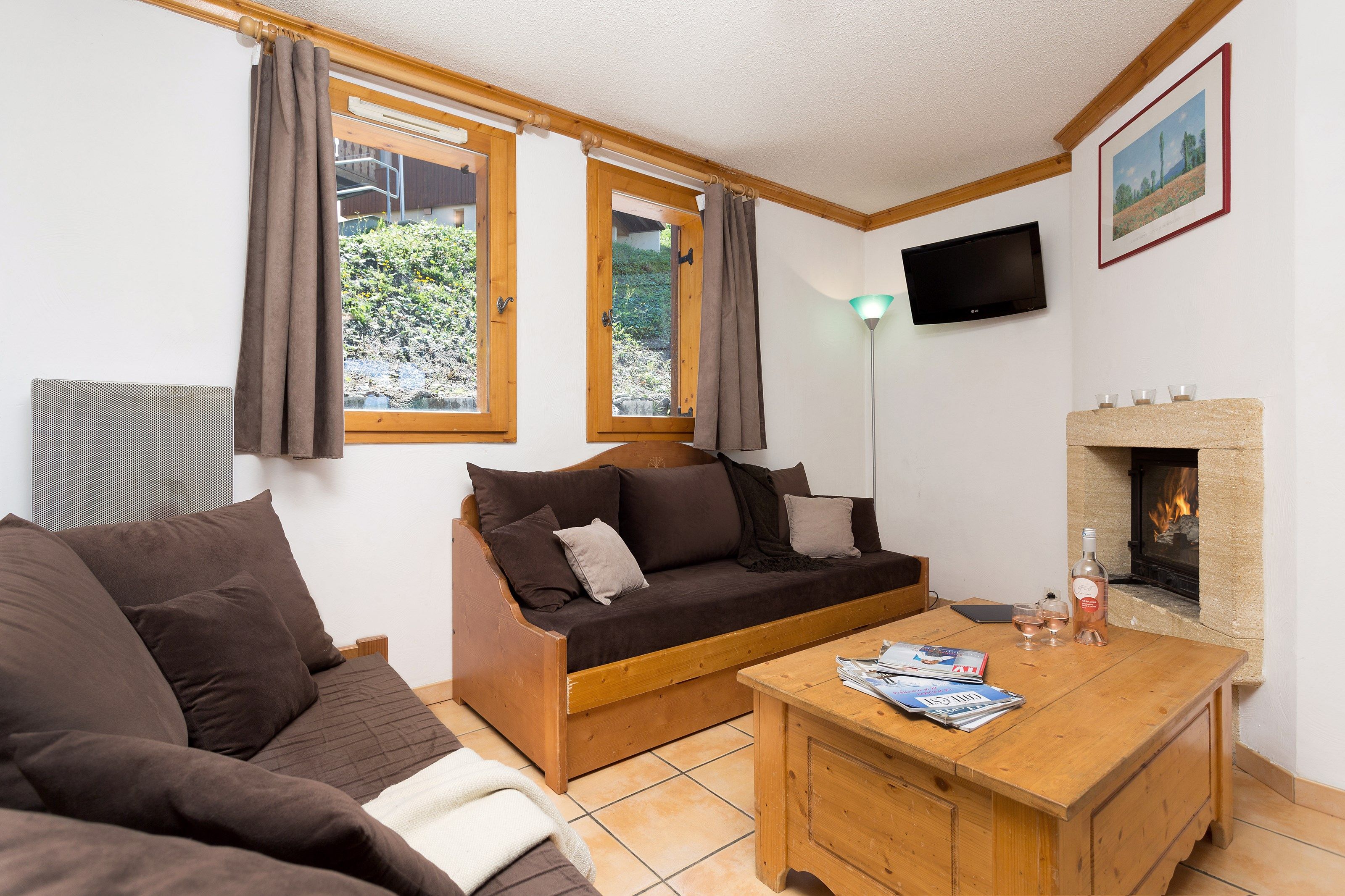 image Sit back and relax on the comfortable sofas after a great day.