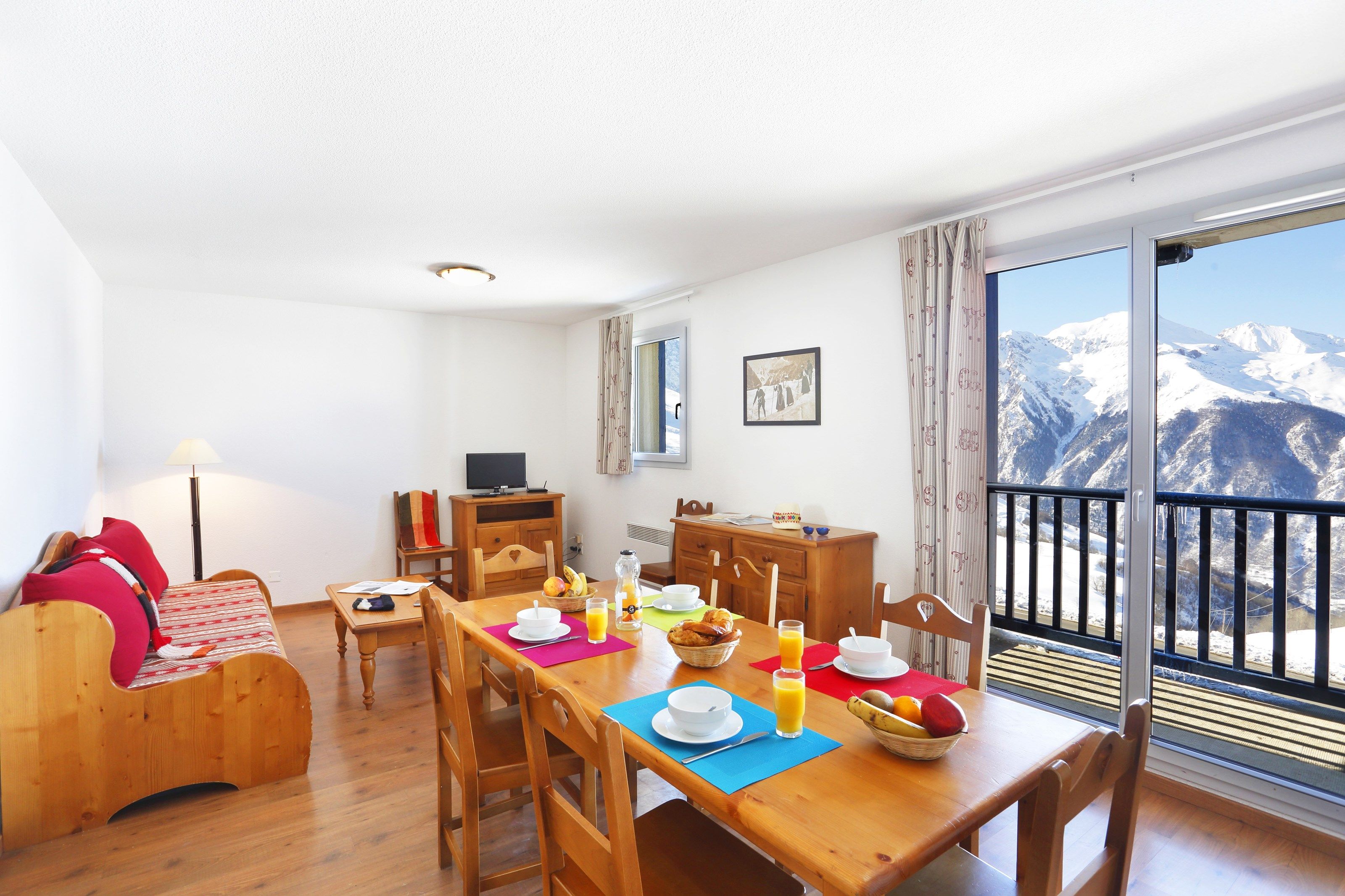 image Come and stay in our cozy and bright 2 bedroom apartment in Peyragudes!
