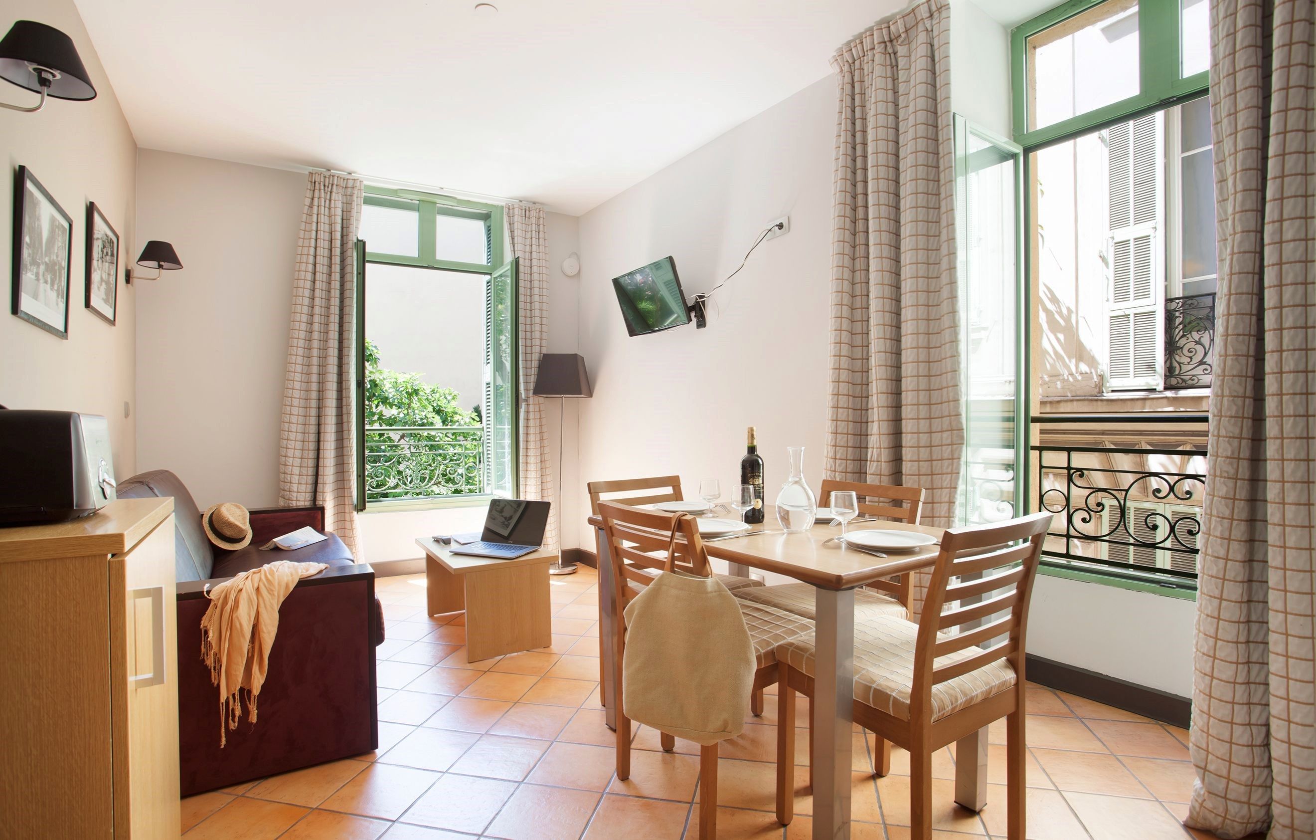 image Welcome to your bright and chic 1 bedroom apartment in Nice!