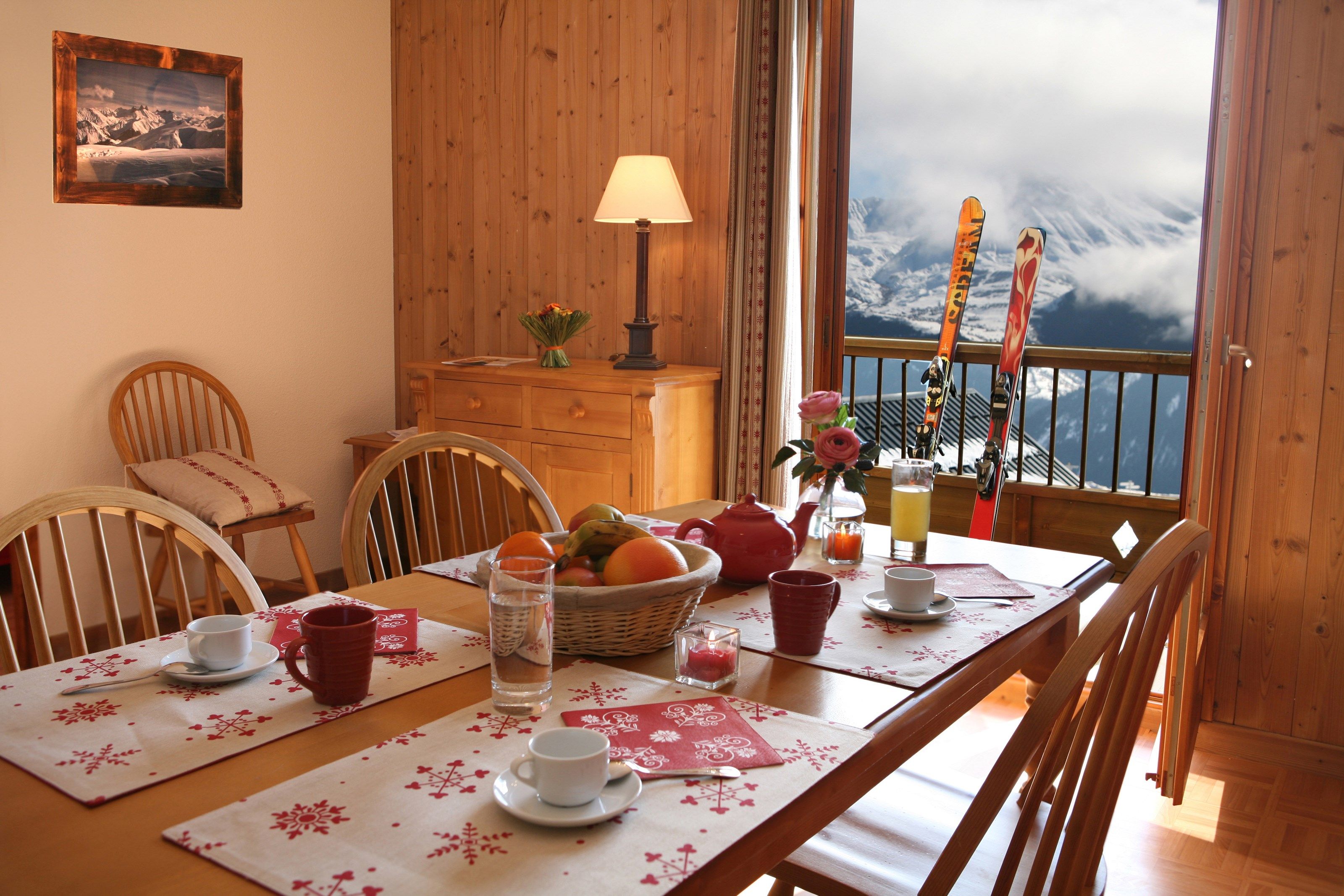 image Welcome to our cozy and rustic 1 bedroom apartment in La Toussuire!