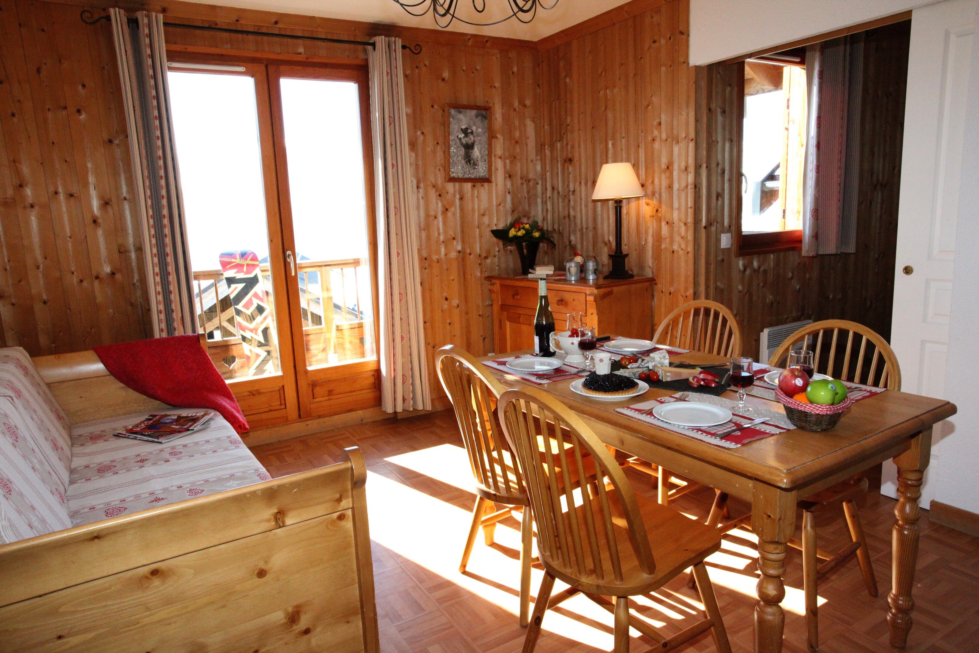 image The living area is bright and cozy, perfect for relaxing after a wonderful day.