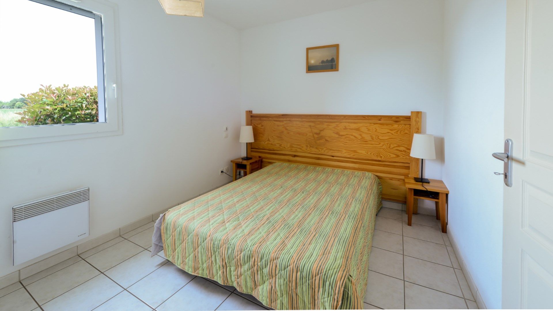 image The bedroom may feature a Double bed or 2 Single beds (attached) - let us know what you prefer!