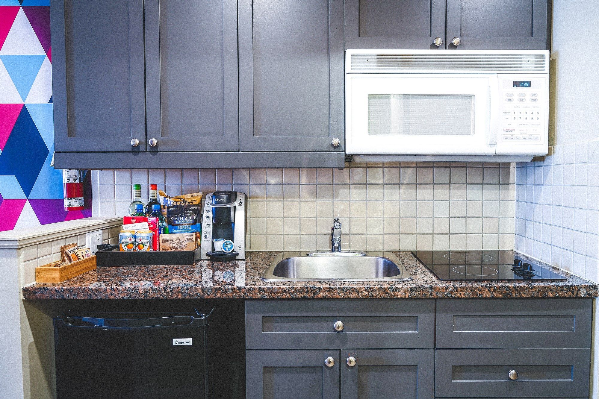 image Tuck into a great snack you’ve prepared in your kitchenette.