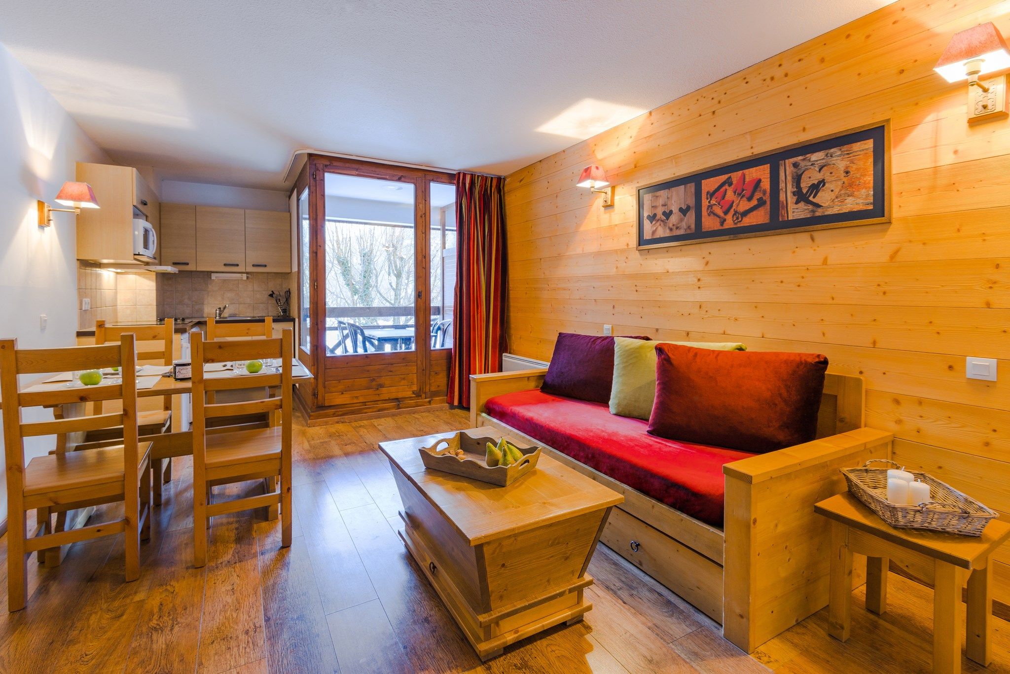 image Sit back and relax in our cozy and bright studio for 2!