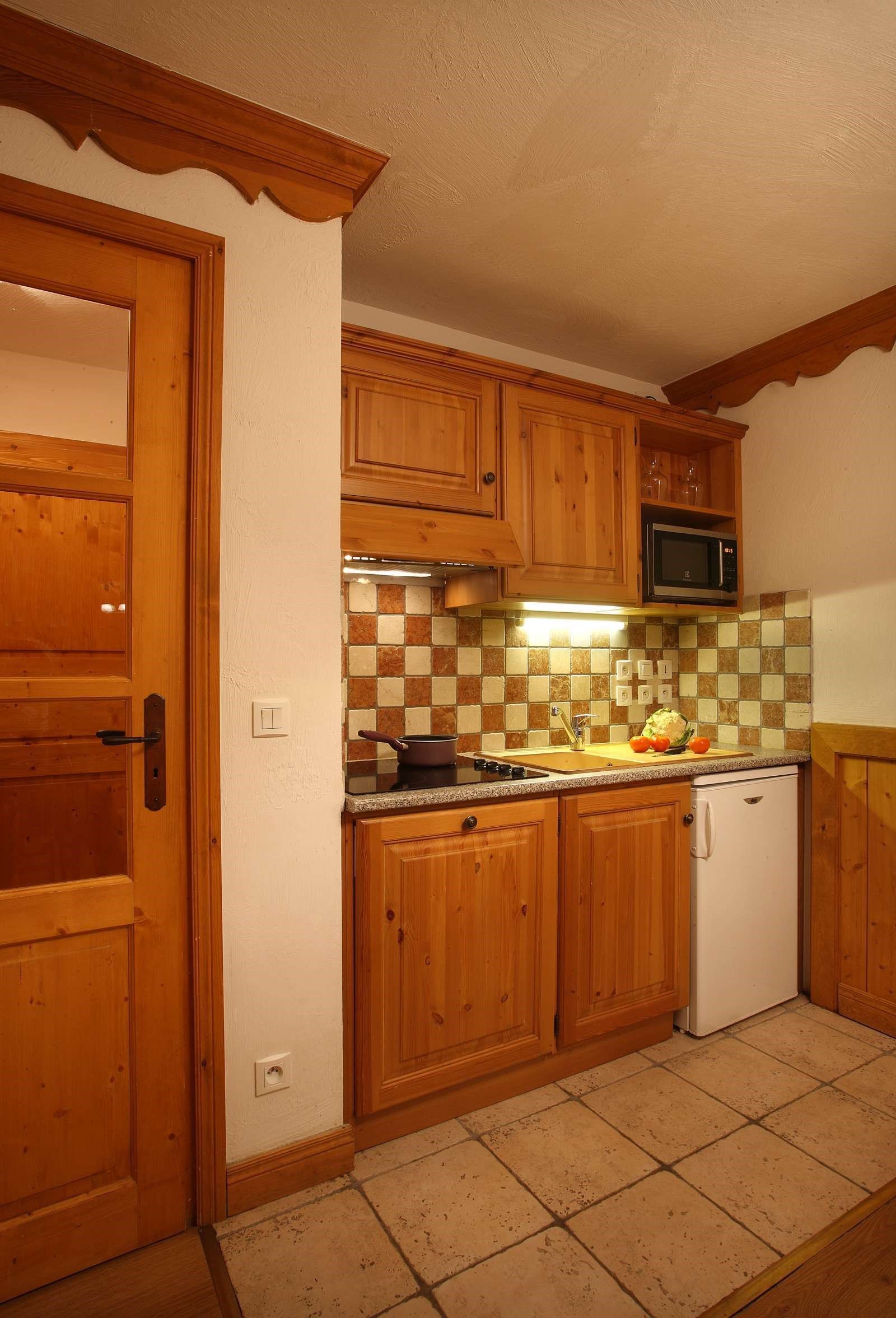 image Cook a meal in your equipped kitchen!
