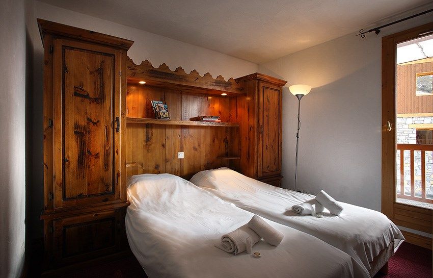 image Tuck into the 2 SIngle beds in the second bedroom.