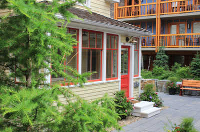 You’ll enjoy a relaxing vacation at this prime destination!