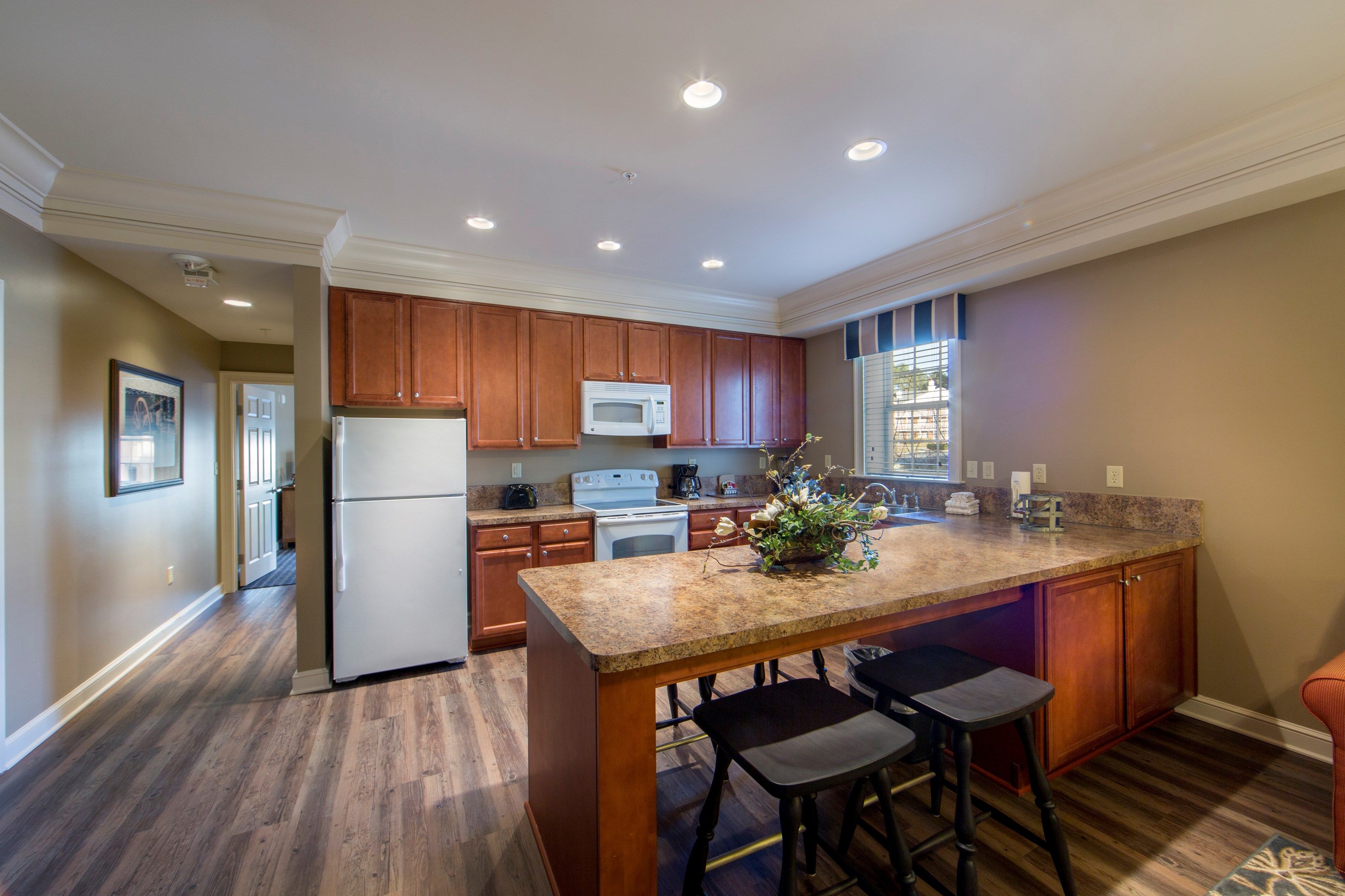 image The fully-equipped kitchen features all the amenities you'd need to make a delicious meal.