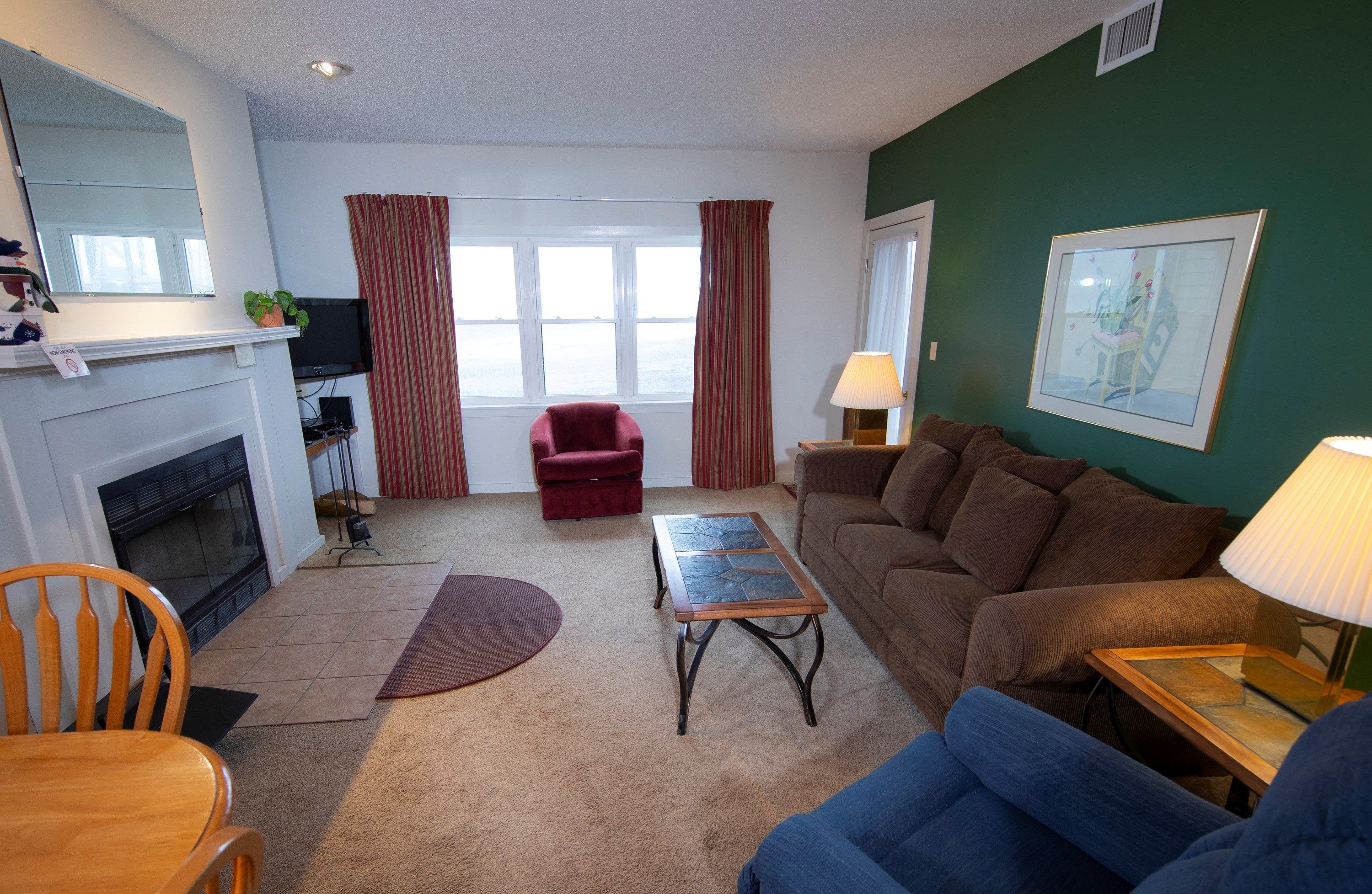 image You will love to stay in our cozy ski-in/ski-out condo! Please note that photos are representative.
