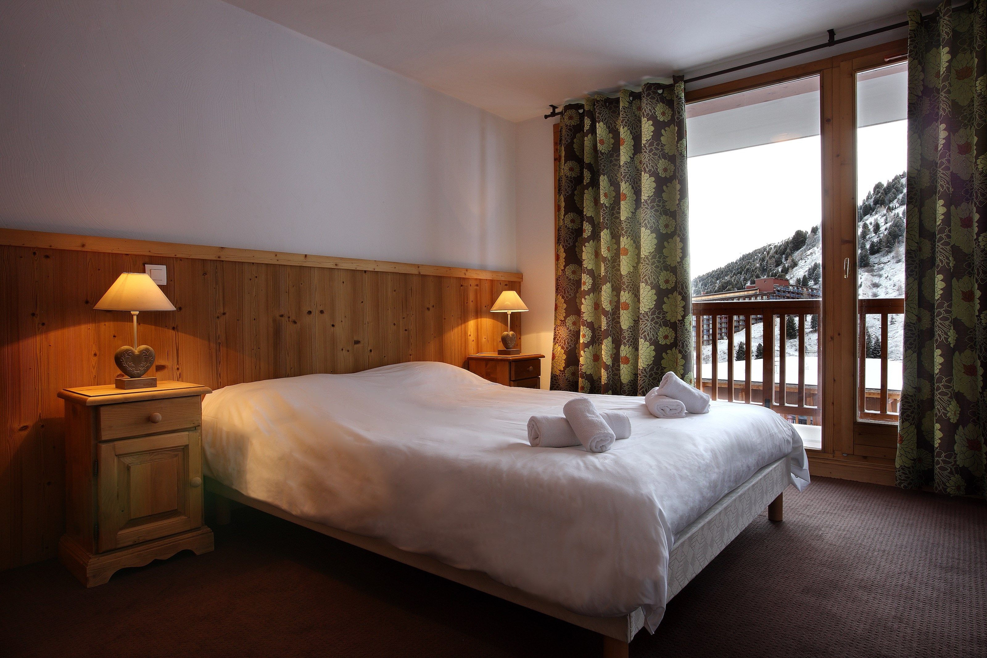 image Drift to sleep in the comfortable Double bed in the master bedroom (PLEASE NOTE that the bedrooms may NOT have private balcony/terrace access).