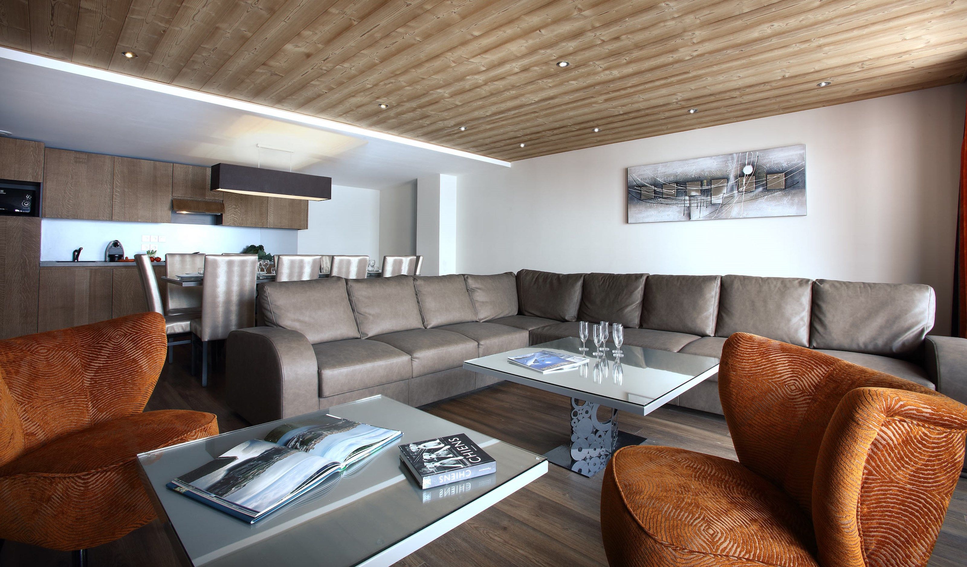 image Welcome to our spacious apartment with PRIVATE SAUNA!