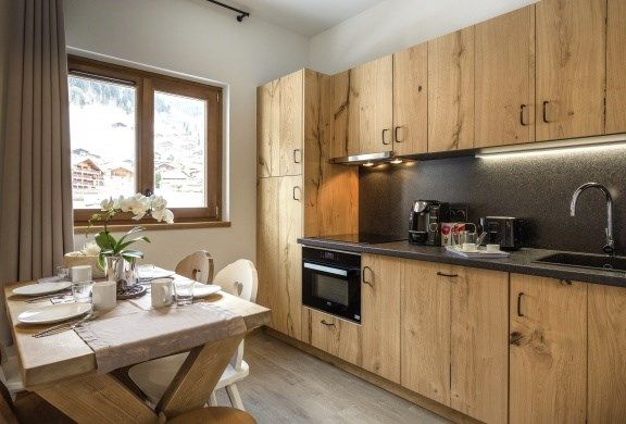 image Curb your appetite by indulging on a snack in your kitchenette!