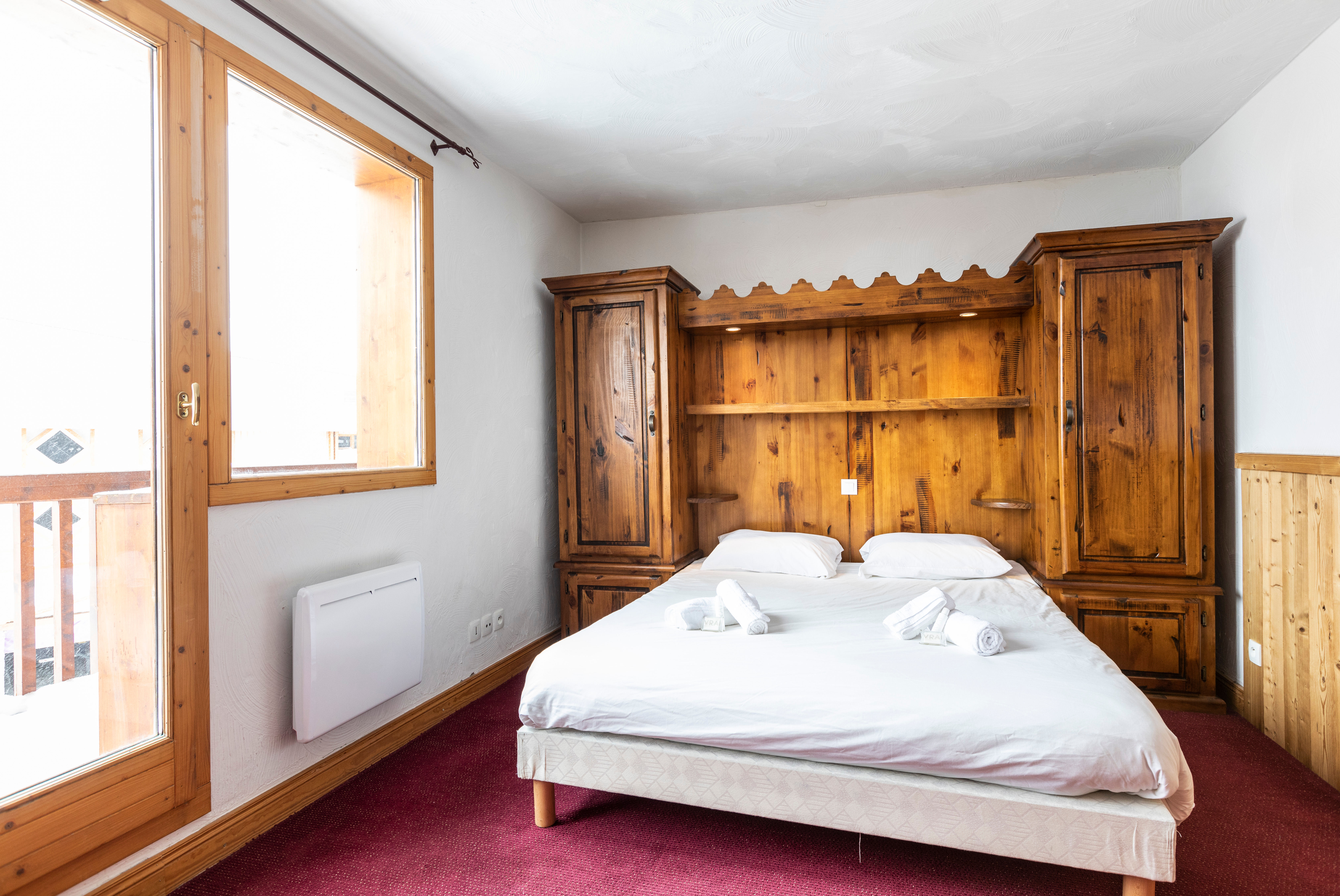 image Sink into the double bed after a day on the pistes.