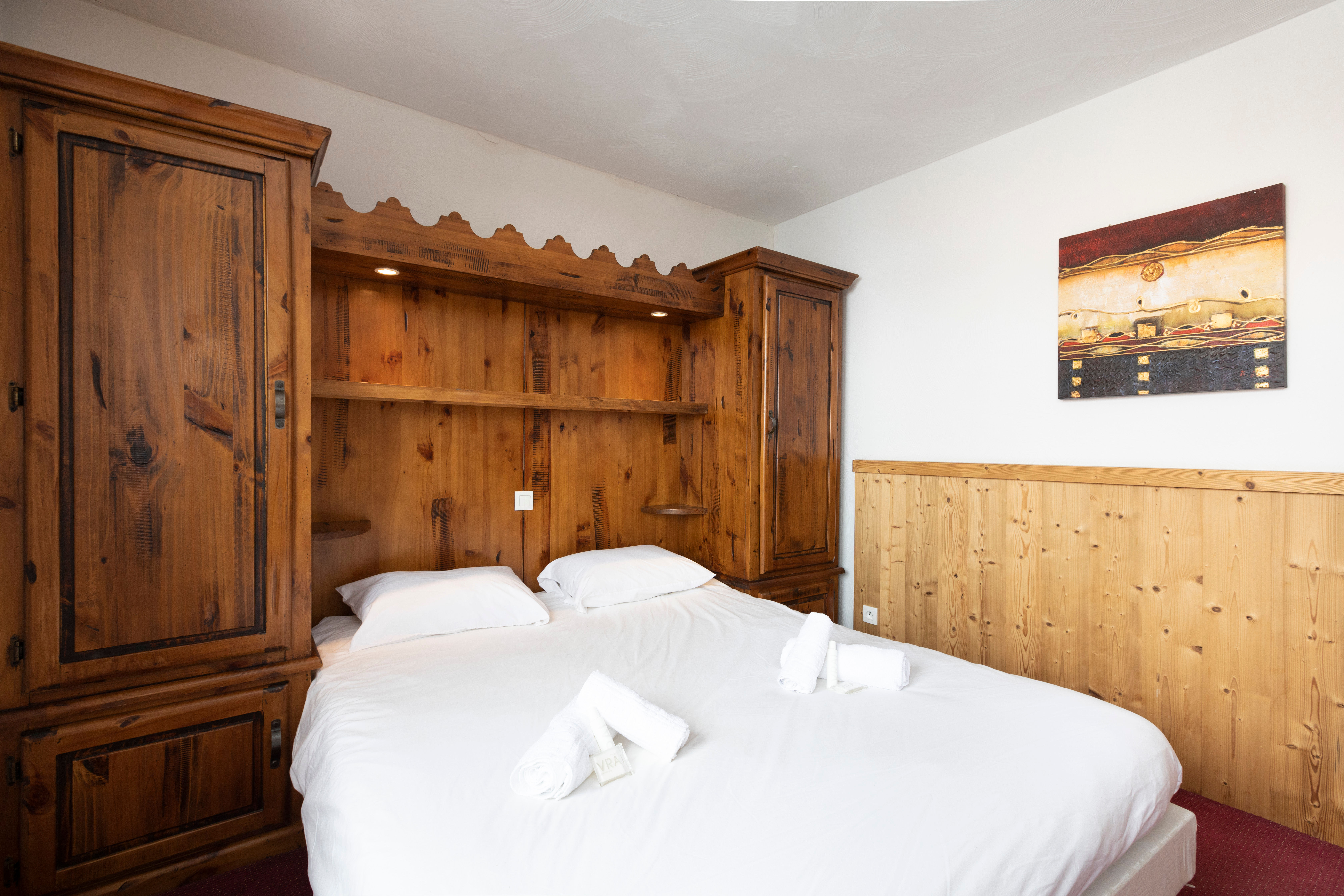 image Wake up rested in the double bedroom.