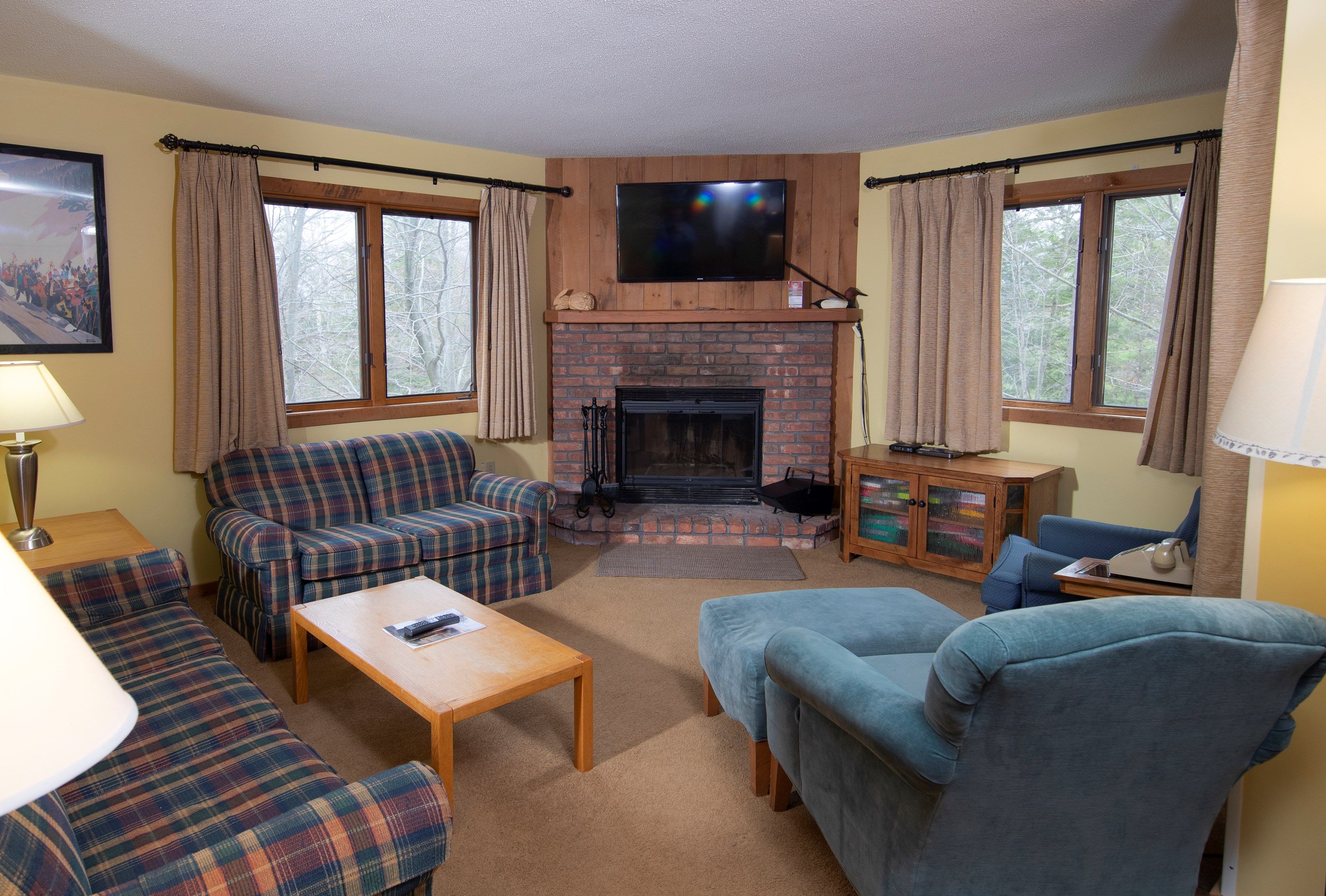 image Come and stay in our cozy and charming unit in Okemo! (Please note that the decor varies).