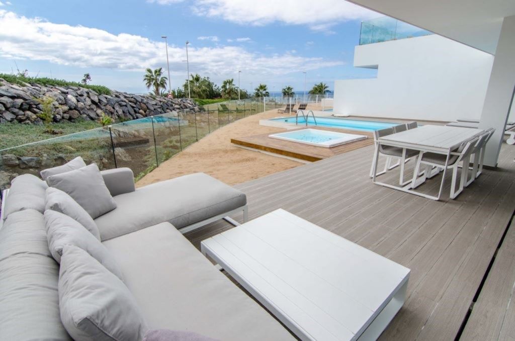image Come and stay in our deluxe suite with Private Pool and Hot Tub!