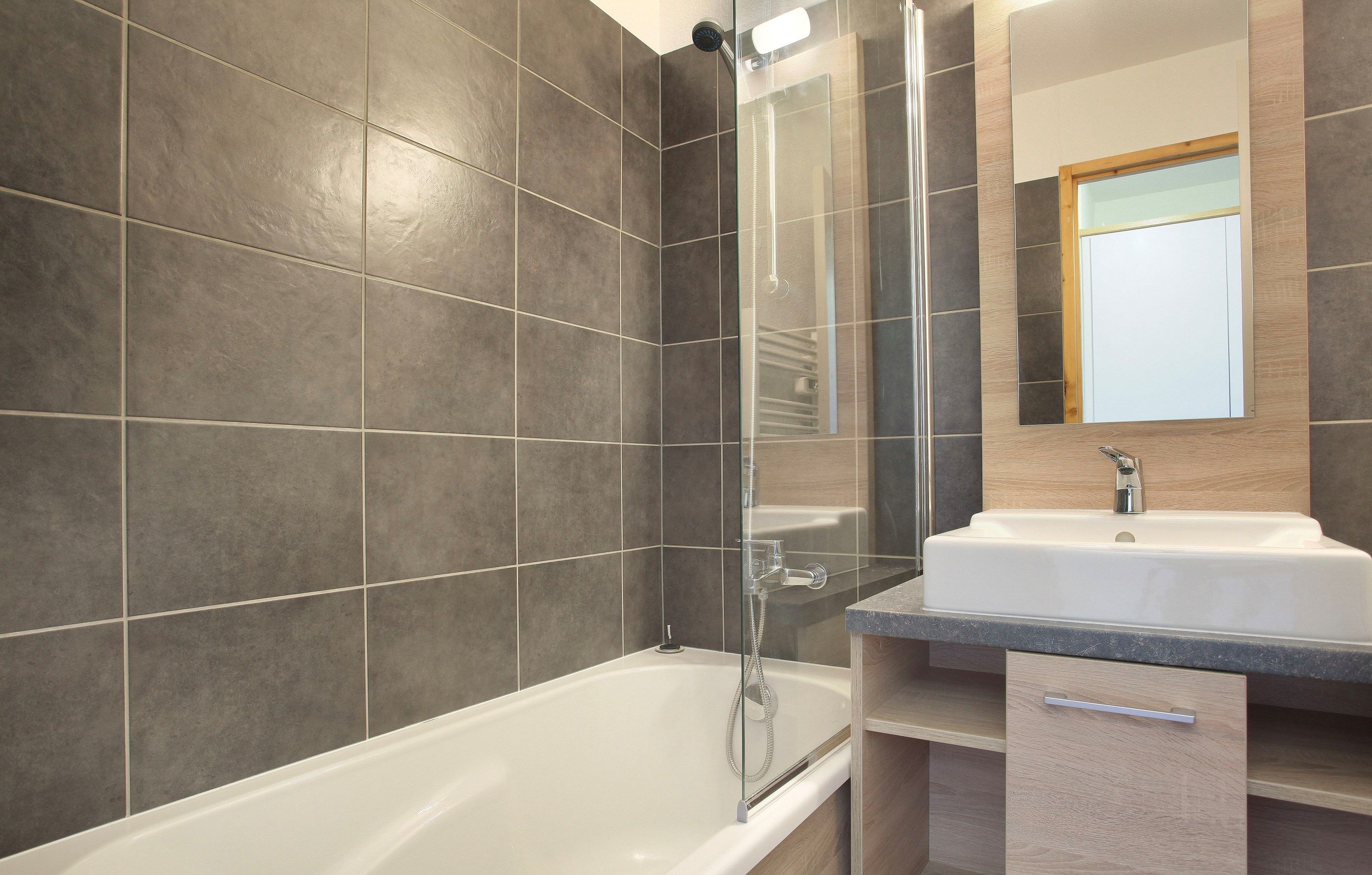 image Freshen up in the bathroom!