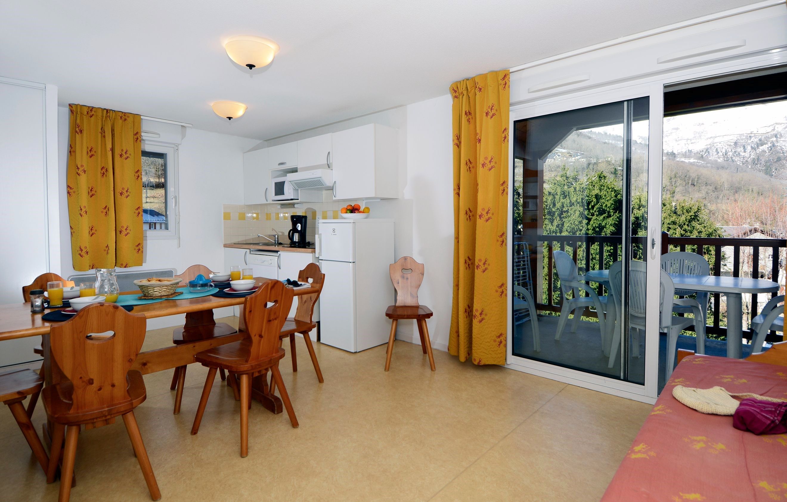 image This unit MAY feature a balcony or terrace - please do let us know if you'd like to request this!