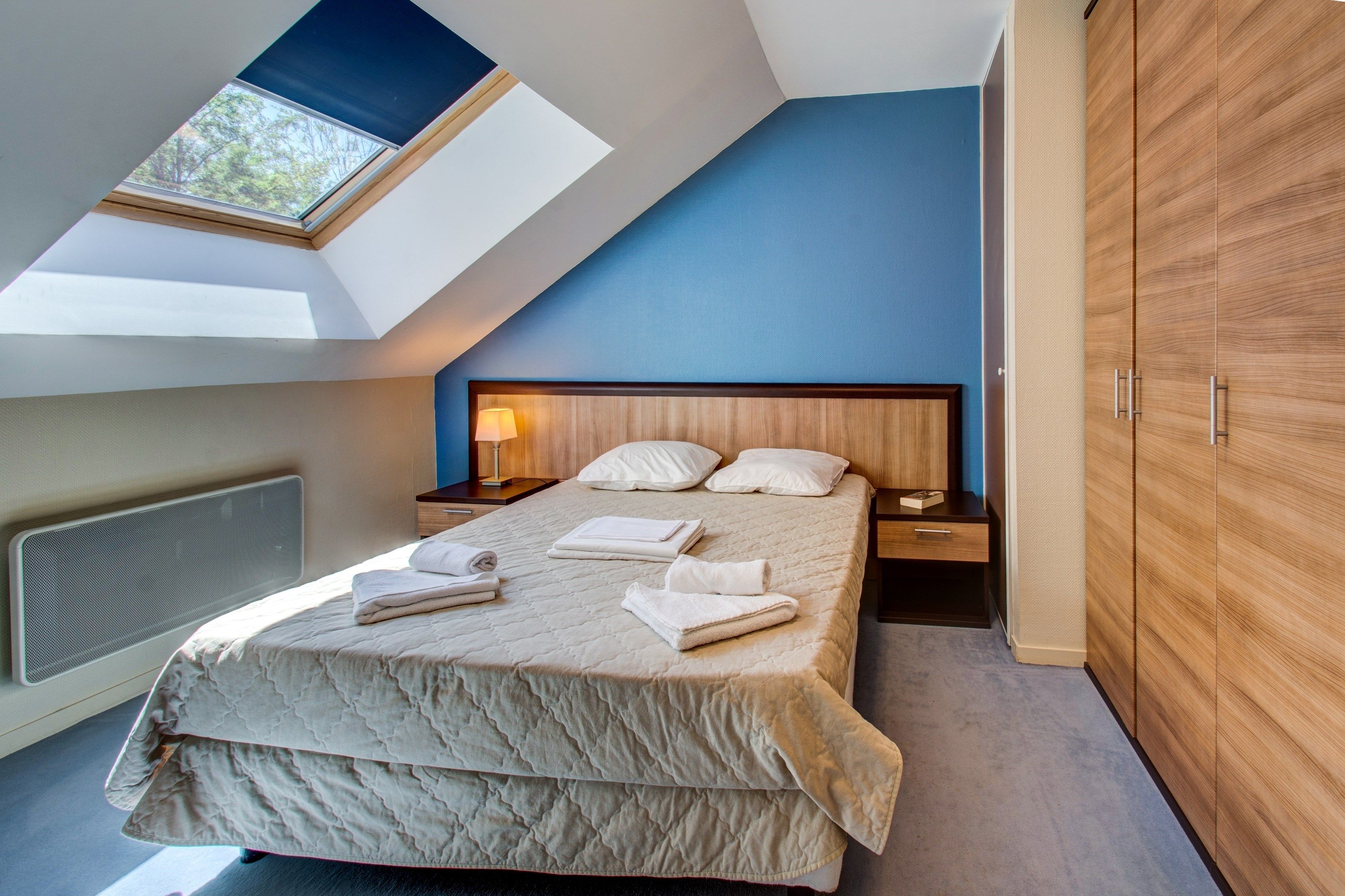 image The bedding configurations in this unit vary. Let us know if you have a preference.