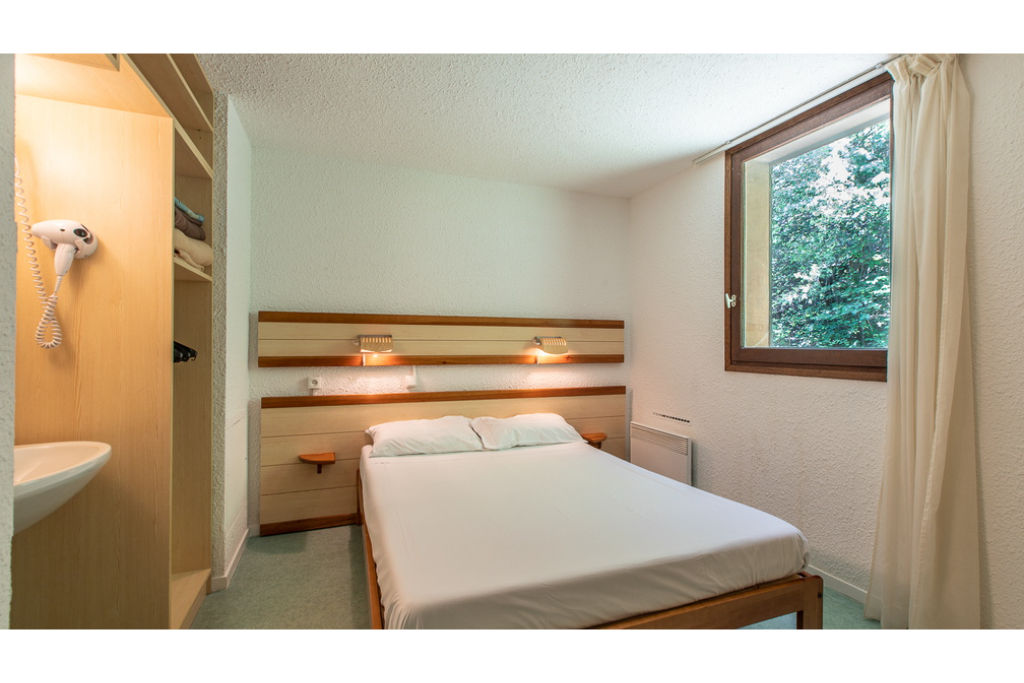 image Drift to sleep in a comfortable Double bed after a wonderful day outside.