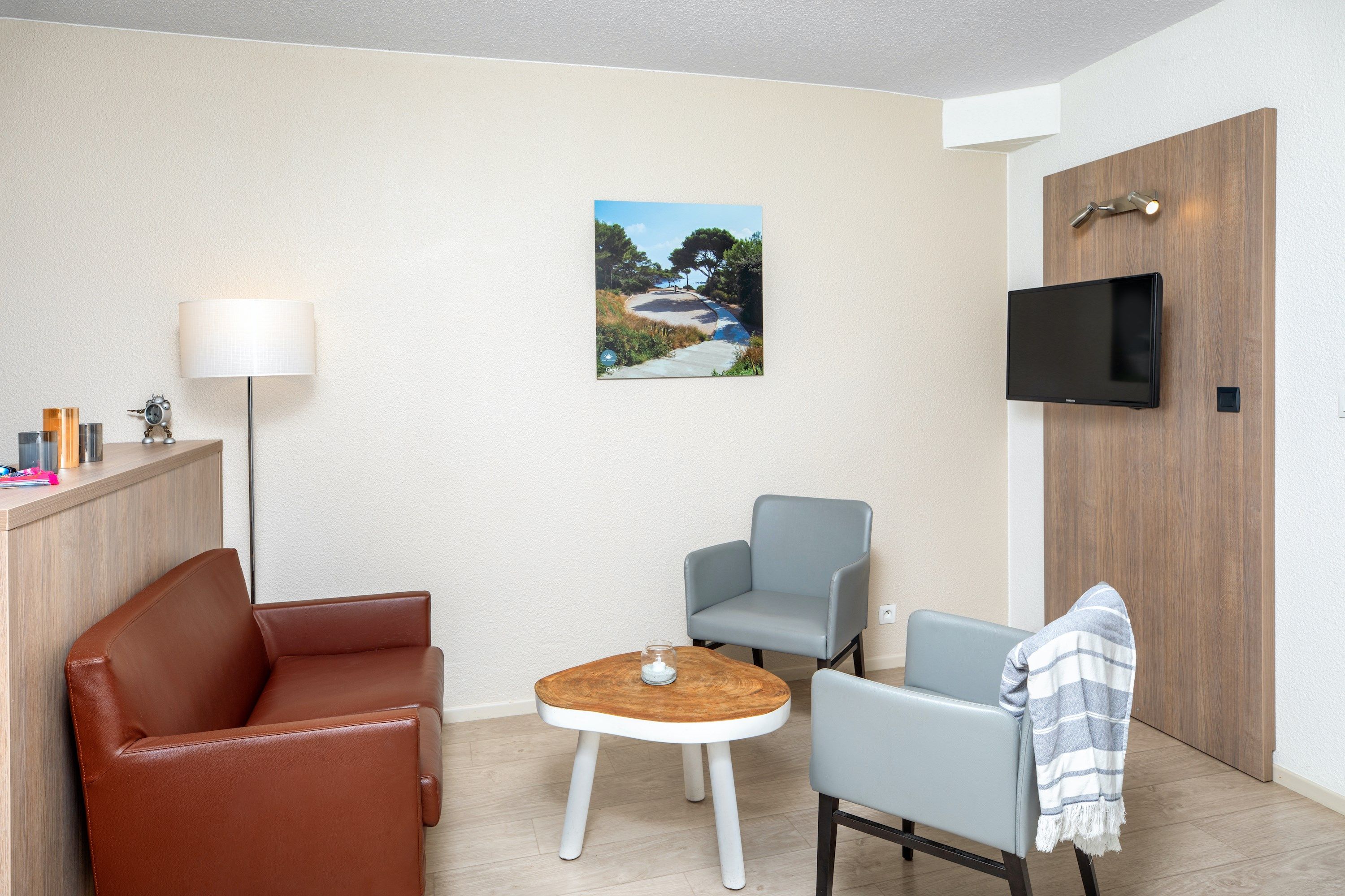 image Relax in the comfortable living area.