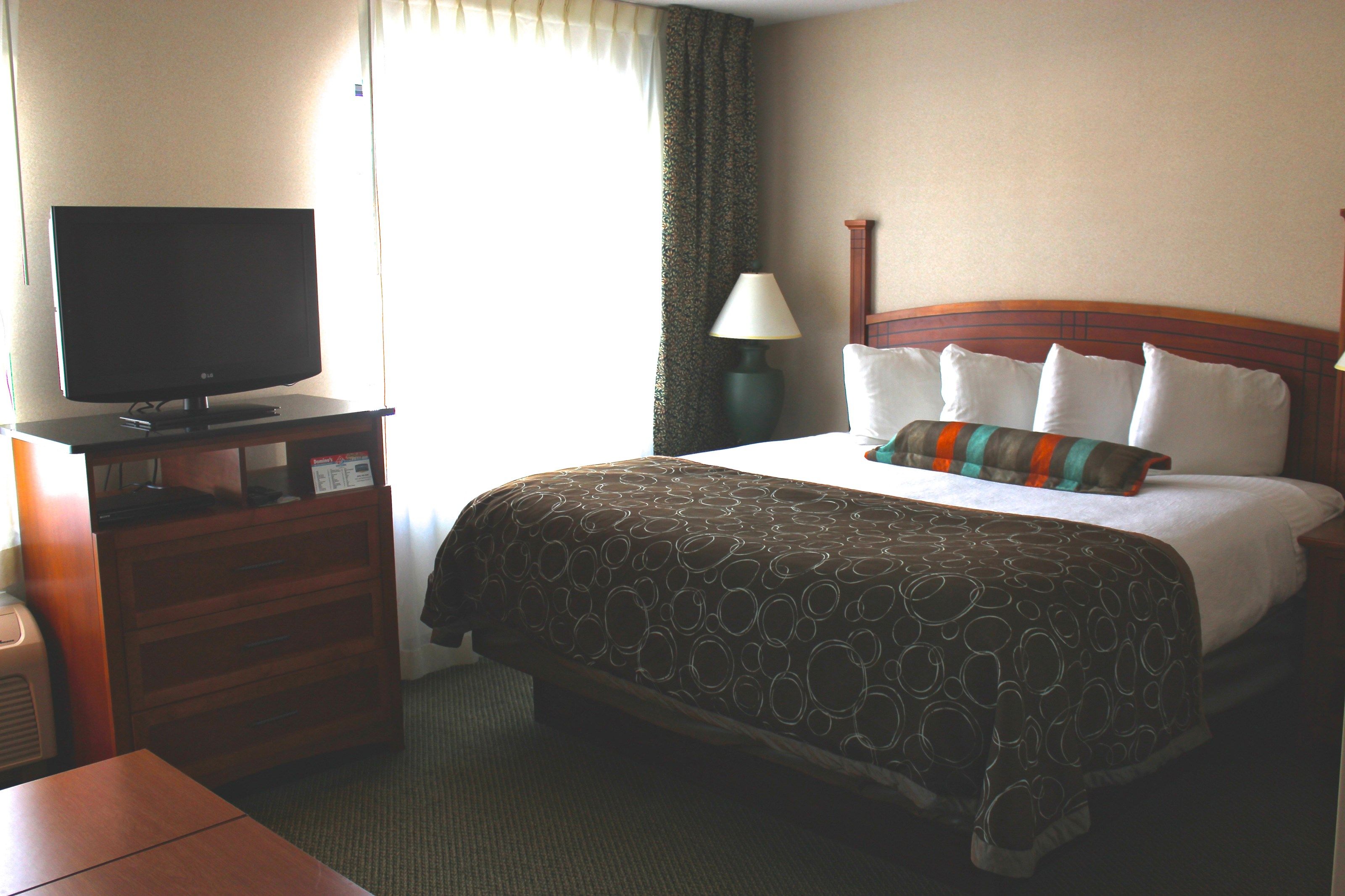 image Drift off to sleep in the plush King bed in the bedroom