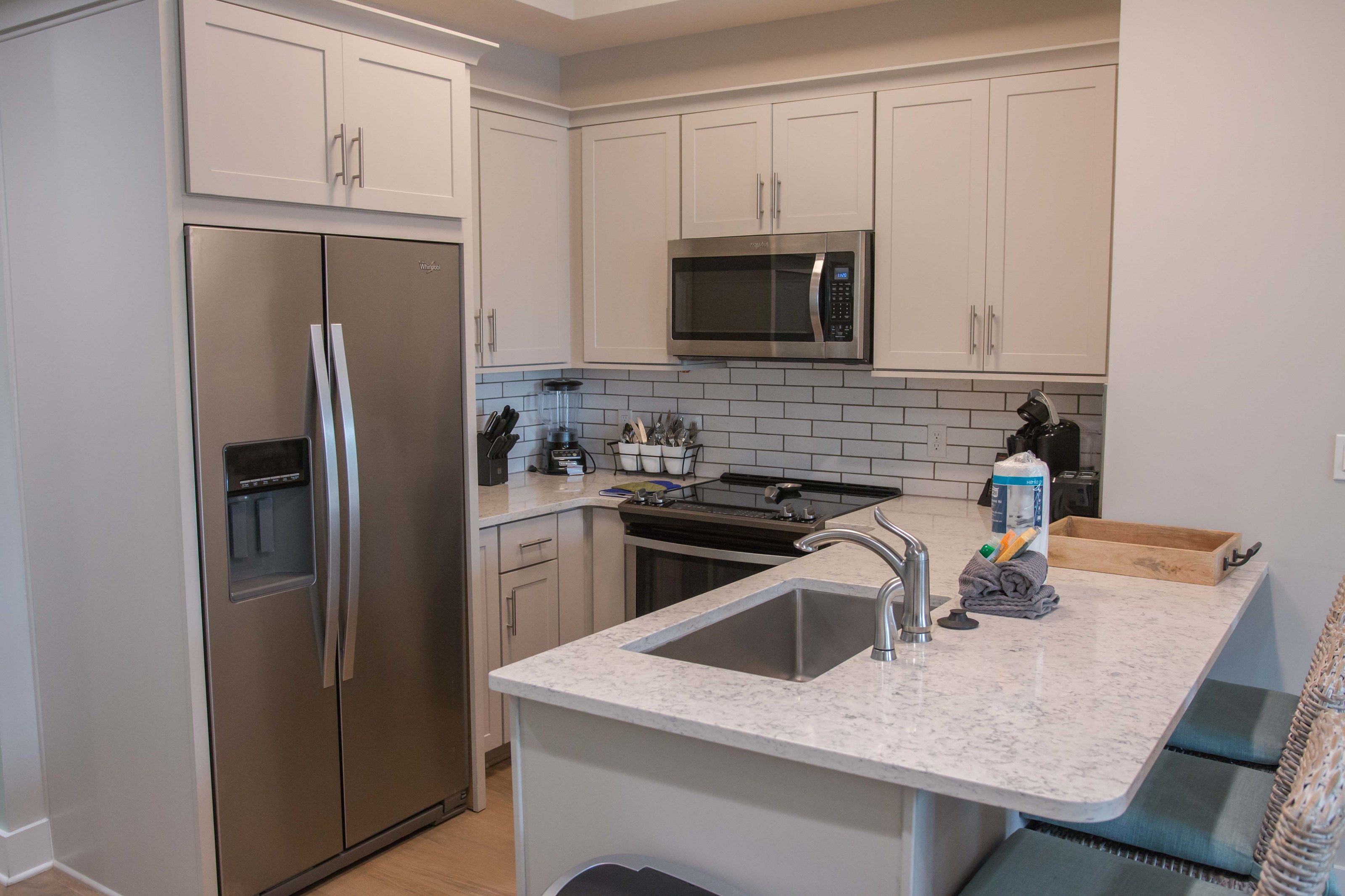 image Prepare meals in the comfort of your very own fully-equipped kitchen.