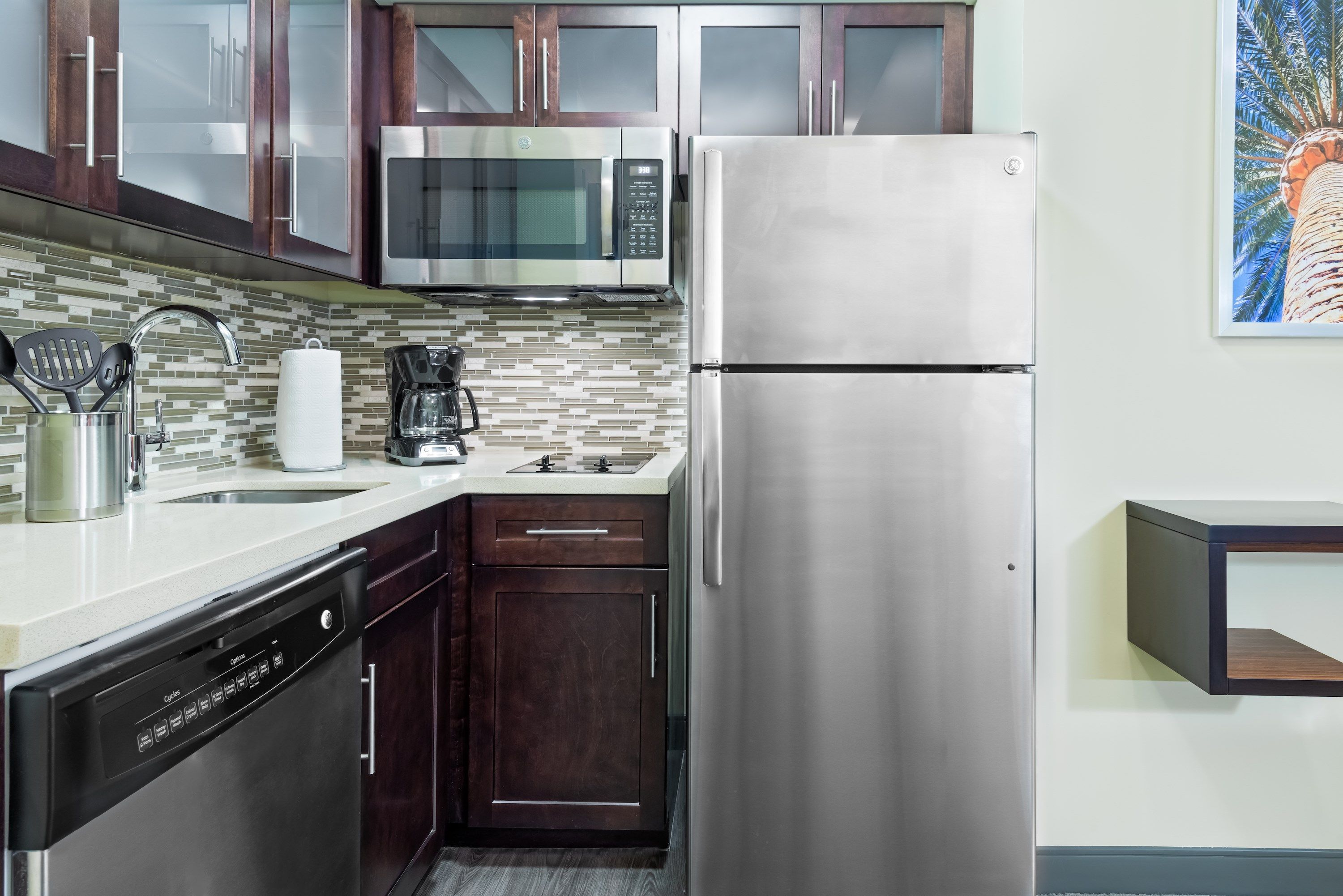 image The fully-equipped kitchen features all the amenities you'd need to make a delicious meal.