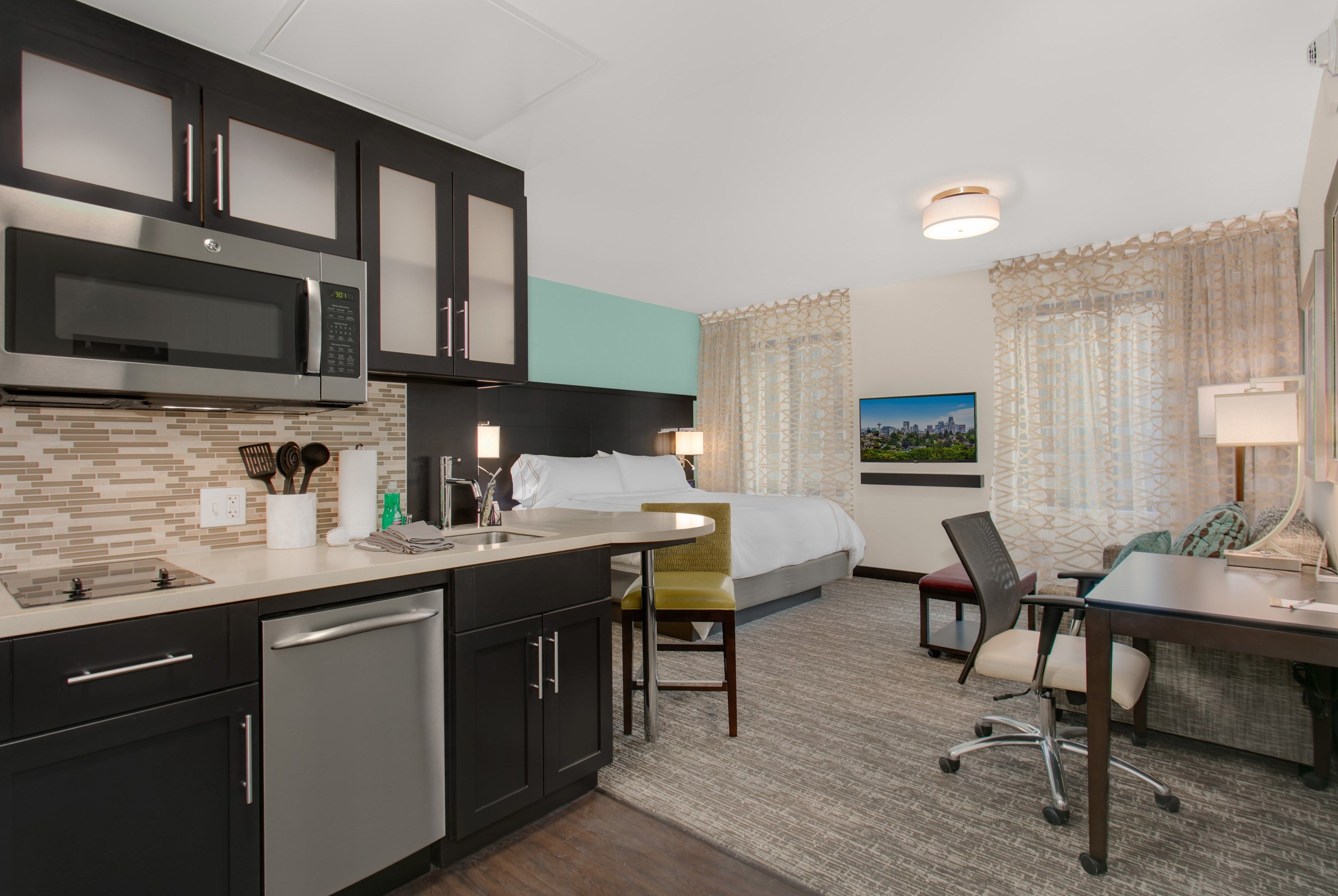 image Enjoy your stay in this comfy studio!