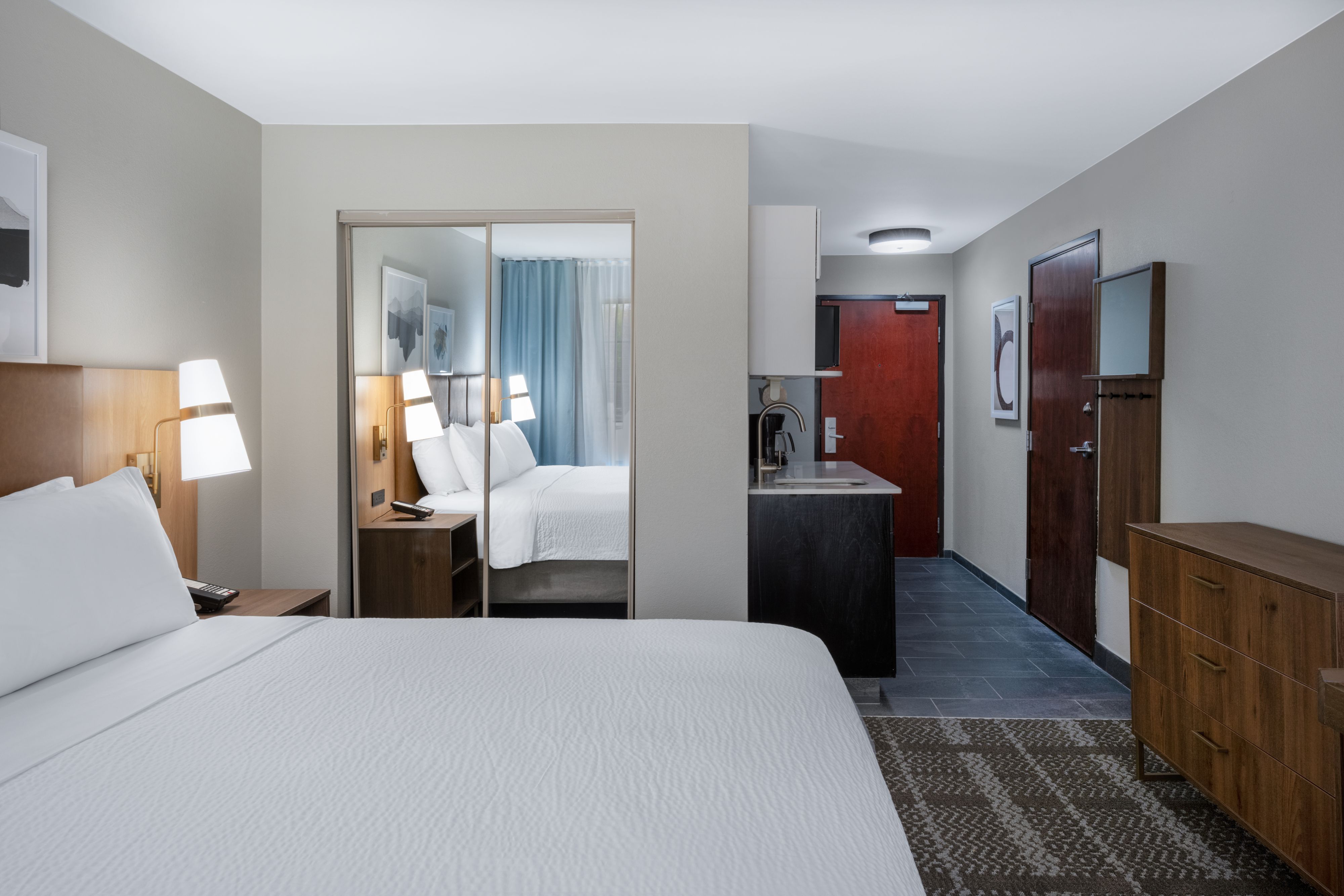 image King bed studio with work desk and in-room kitchenette.