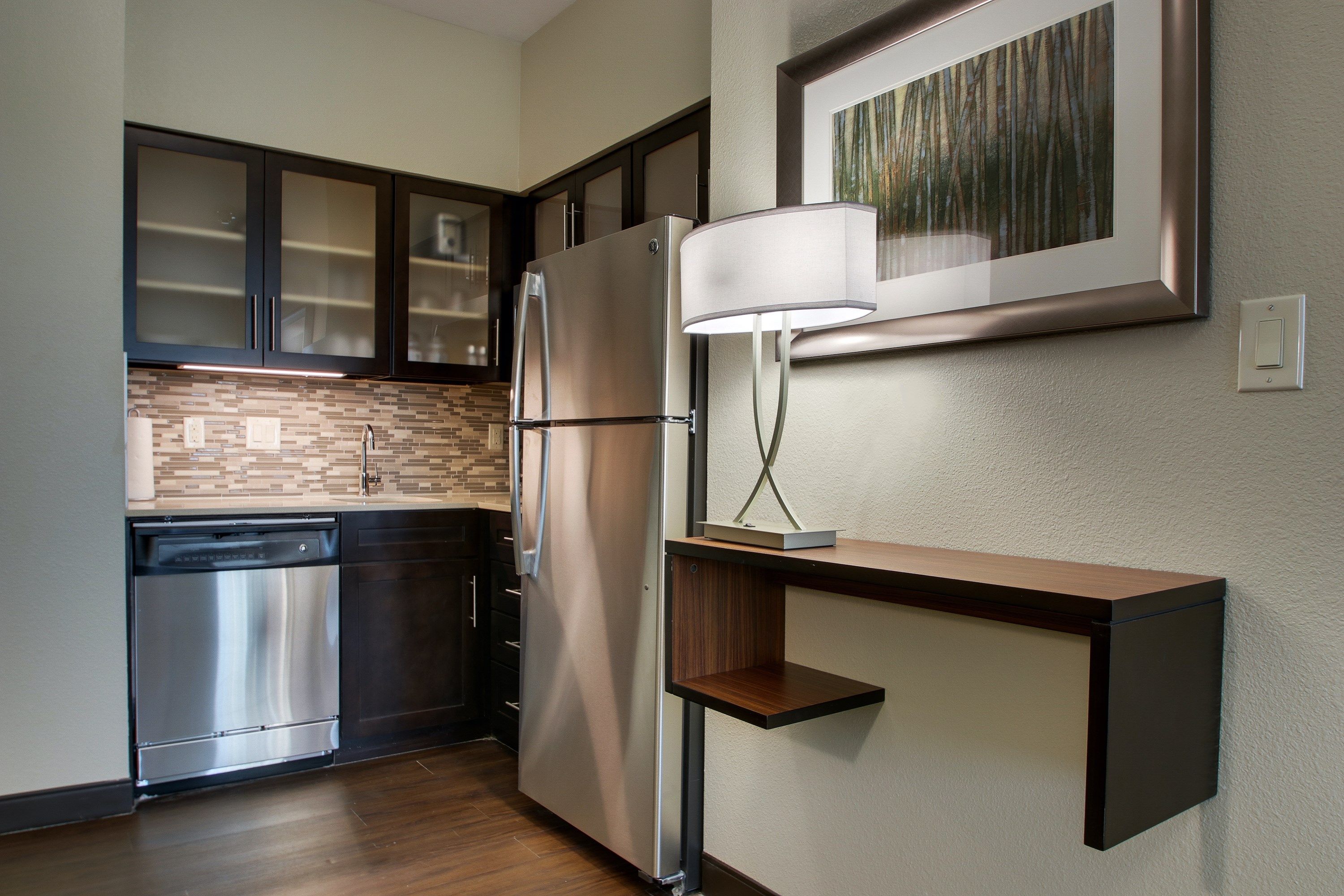 image Prepare a small meal in your kitchenette.