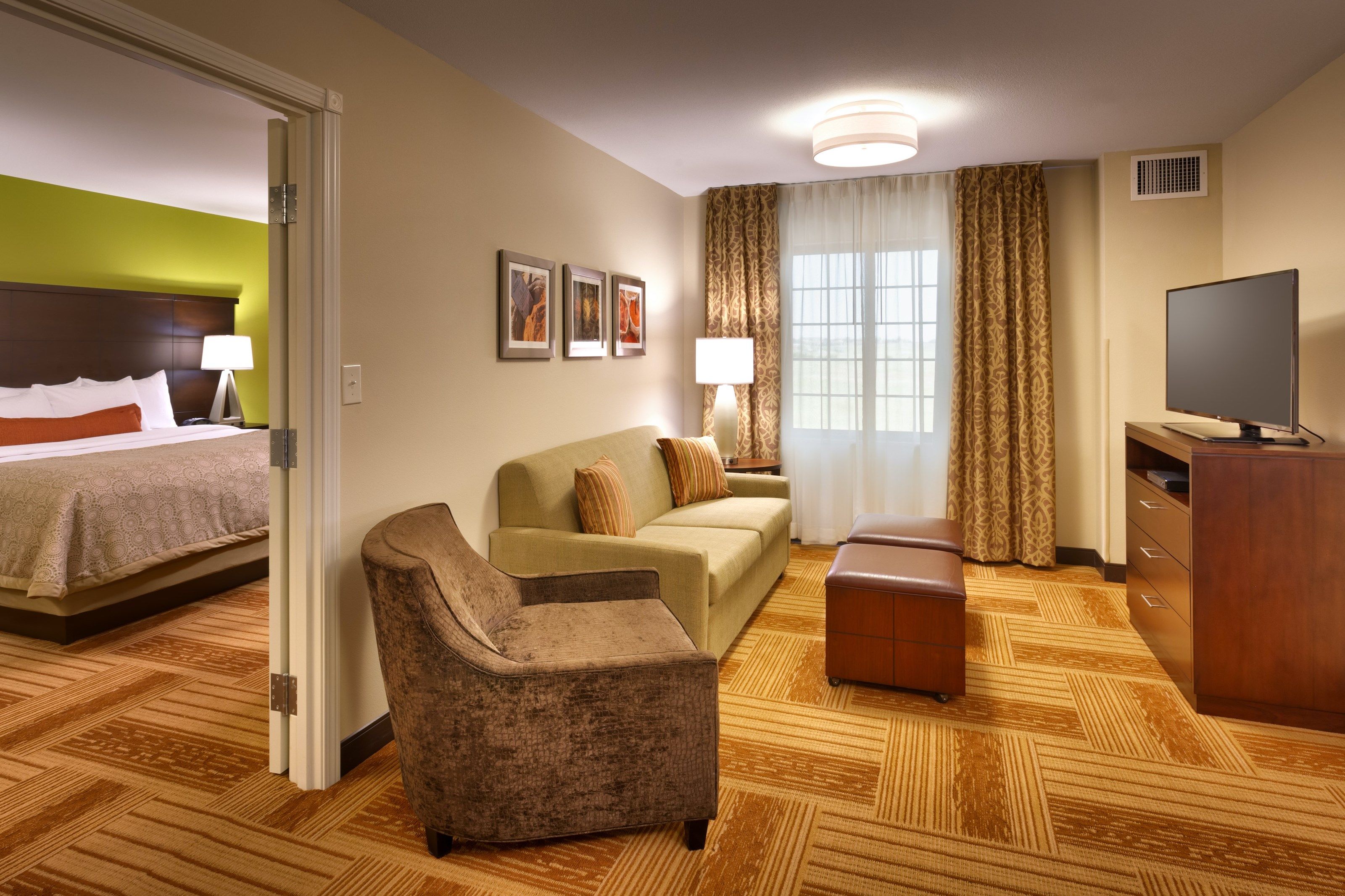 image Welcome to our cozy and charming suite in Cheyenne!