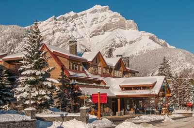 Close to downtown, enjoy the incredible proximity between town and mountains.