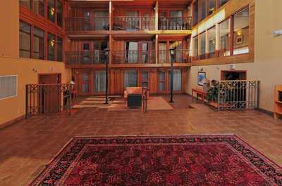 With lovely wood furnishings, immediately feel relaxed in the peaceful atmosphere.