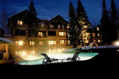 Enjoy gorgeous views day and night.