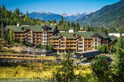 Welcome to First Tracks Lodge in Whistler!