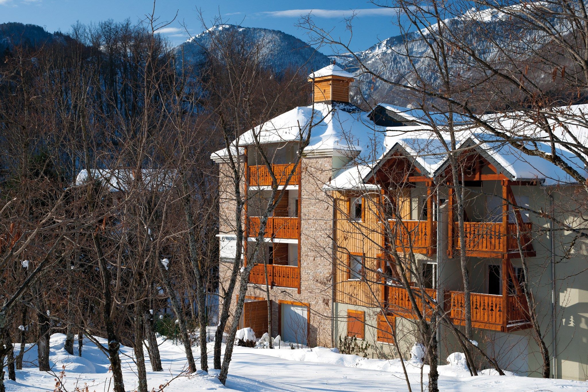 image Enjoy easy access to the ski lifts right out your door!