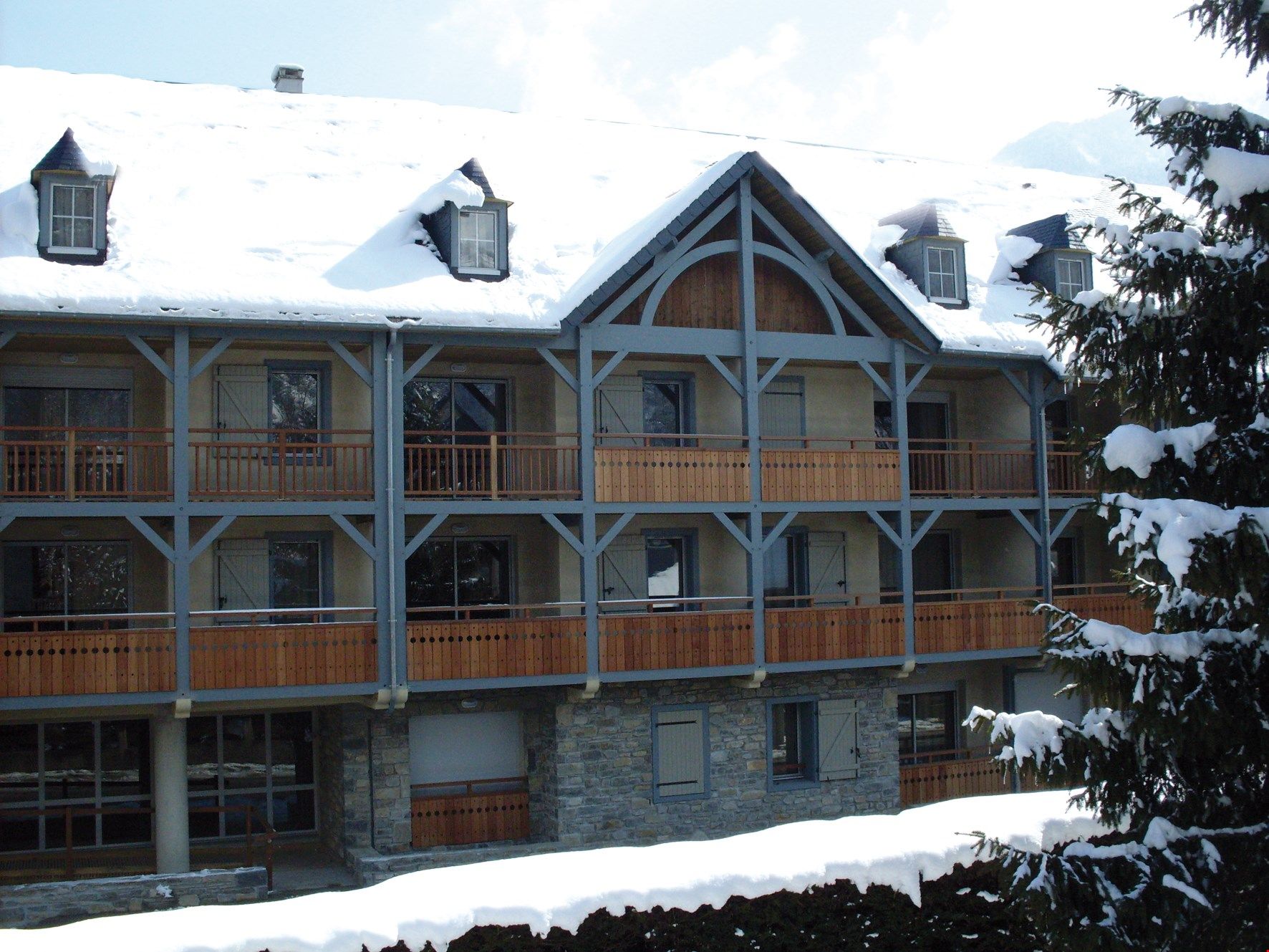 image Welcome to your home away from home in the mountains!