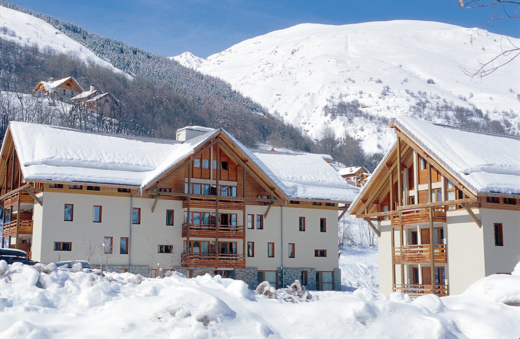 image Unwind in your cosy apartment at this beautiful Savoyard-style chalet building.