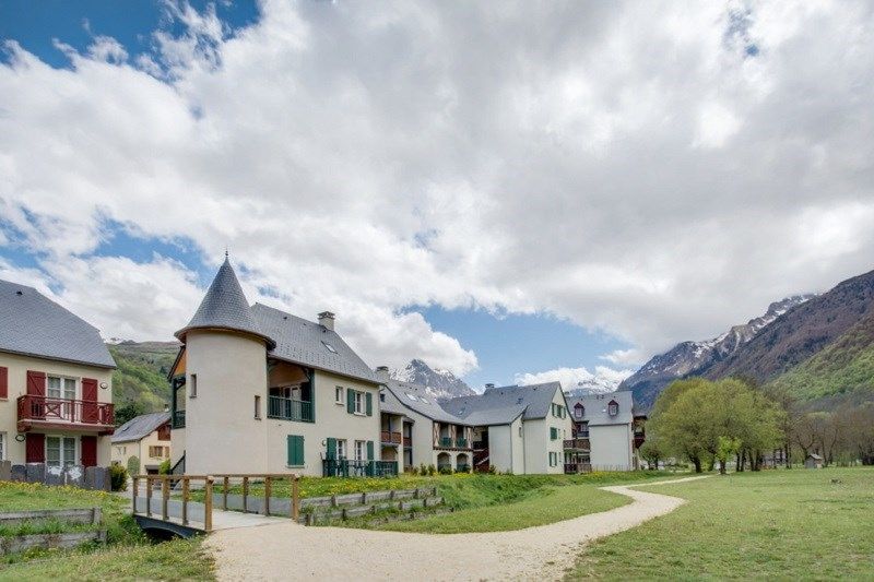 image Experience the picturesque atmosphere at this amazing property.