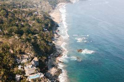 Enjoy a holiday near the beach, with the Sierra Madre mountains nearby.
