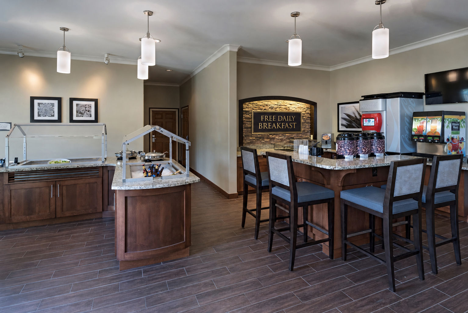 image Enjoy FREE on-site breakfast when you stay with us!