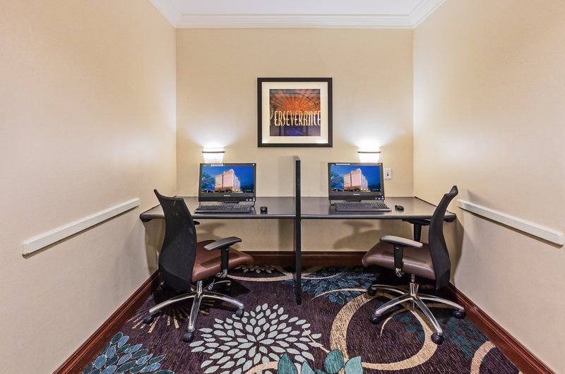 image Workstation in the 24-hour business center