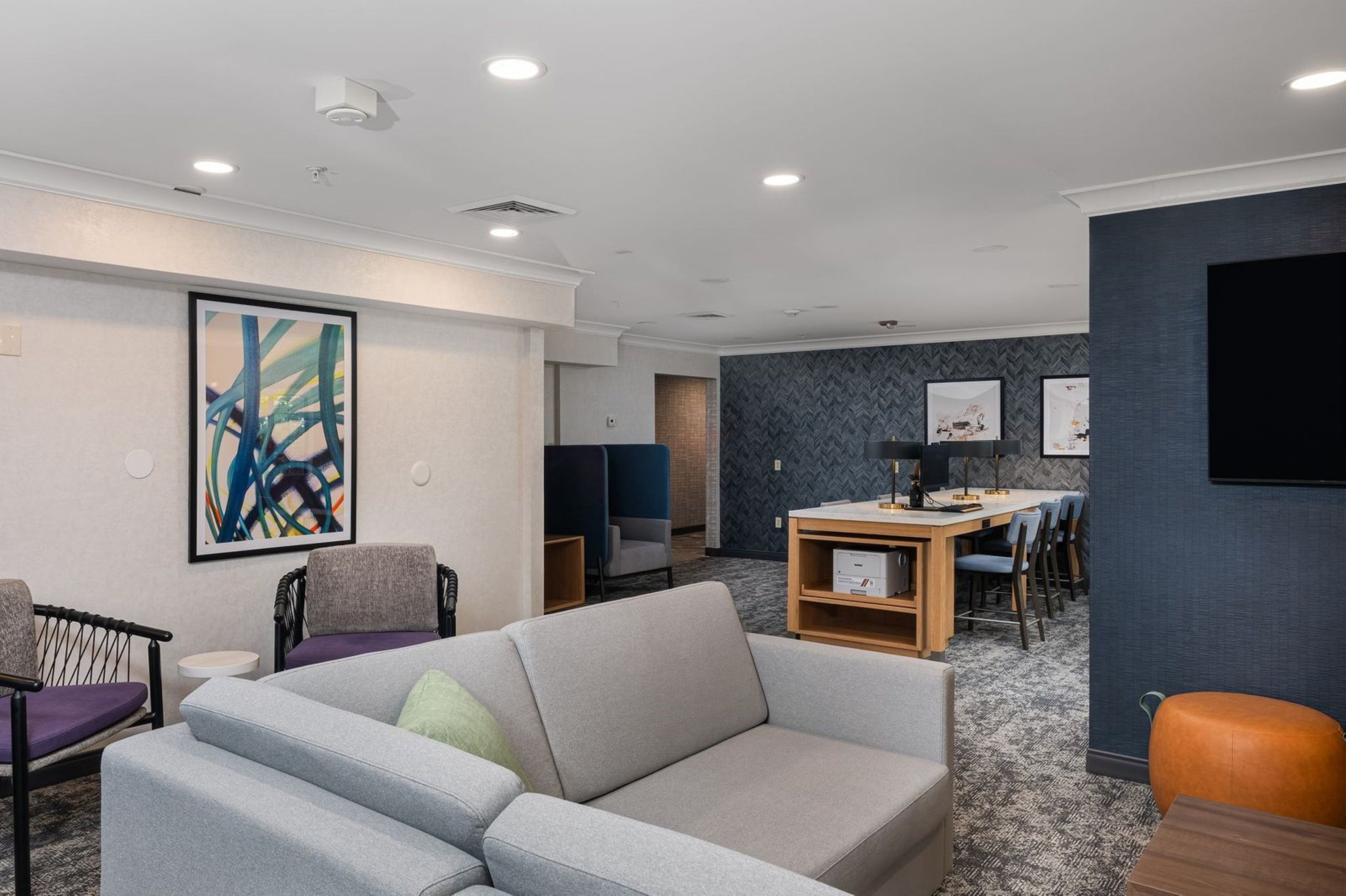 image 24-hour business center with workstations — stay productive on your schedule