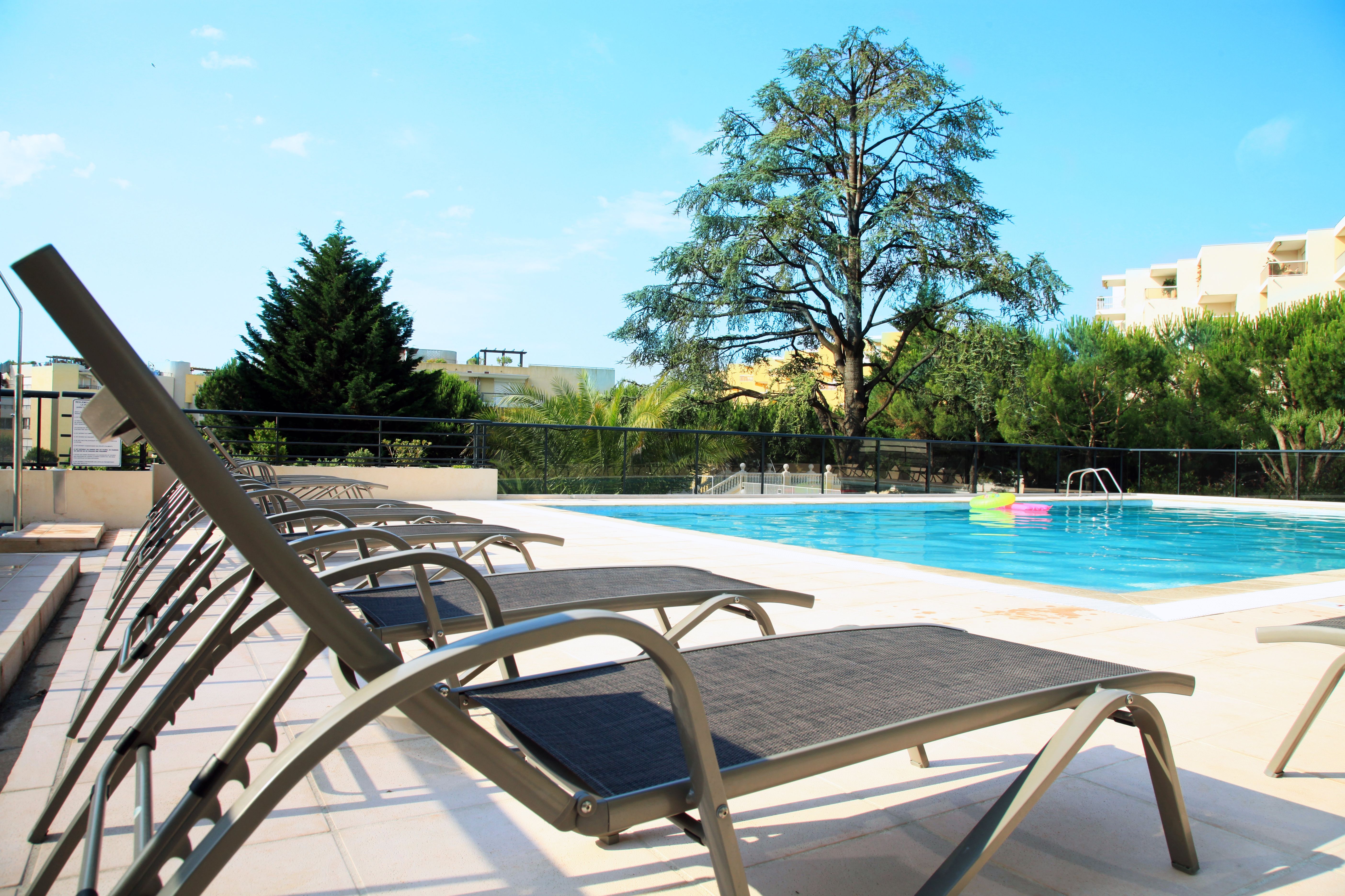 image Soak up the sun in our solarium terrace.