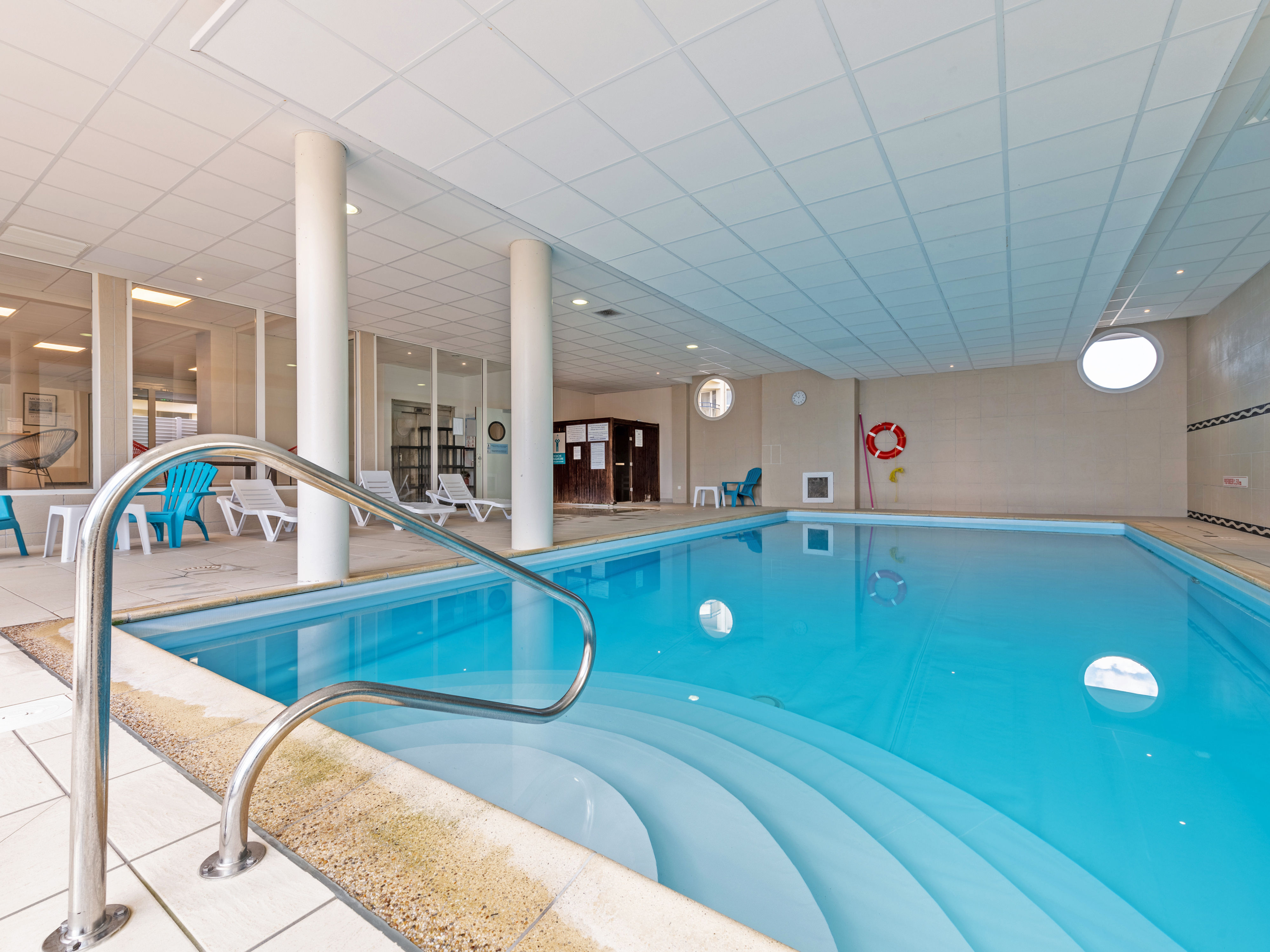 image Guests can enjoy unlimited access to our indoor pool.